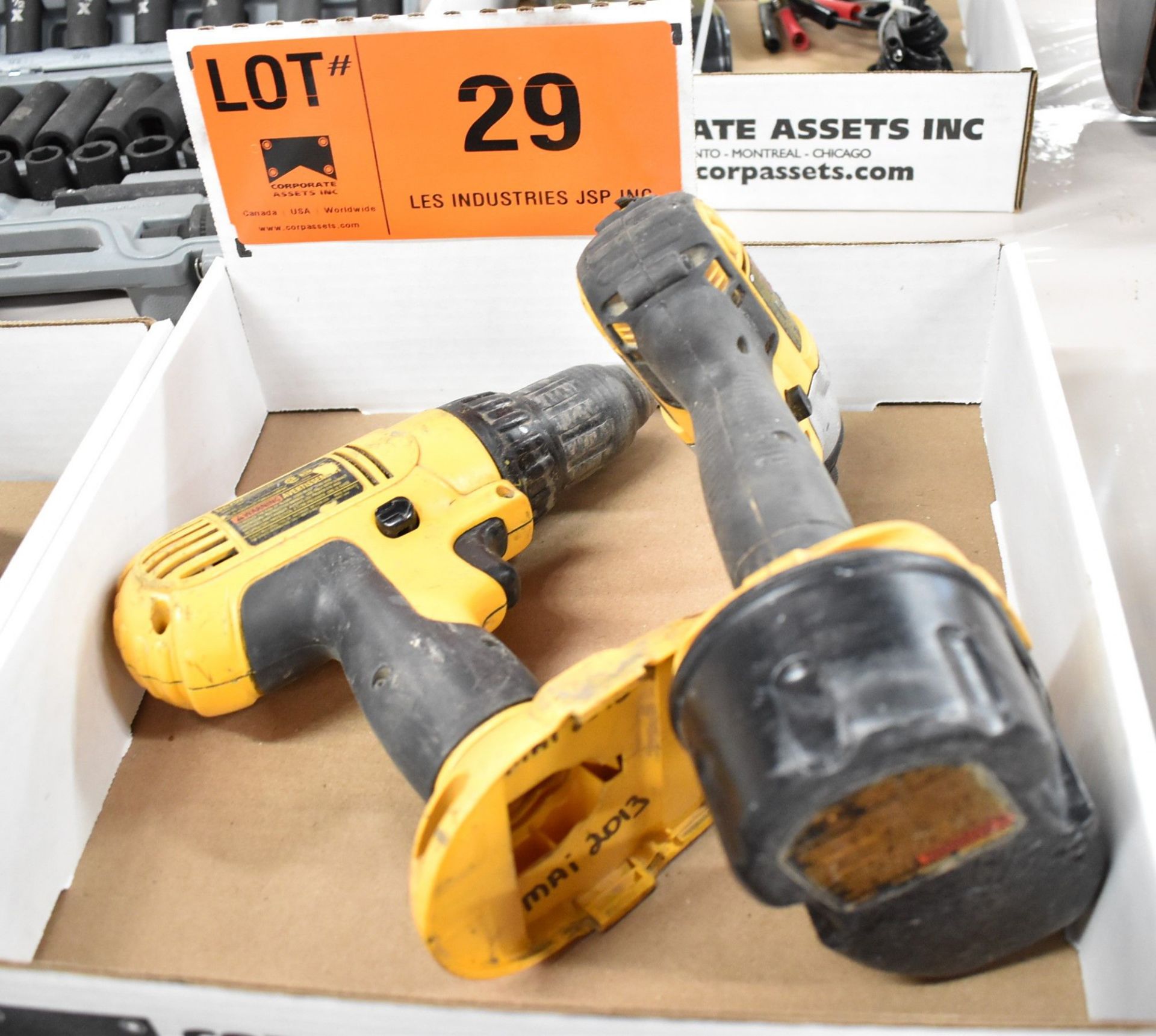 LOT/ (2) DEWALT CORDLESS DRILLS