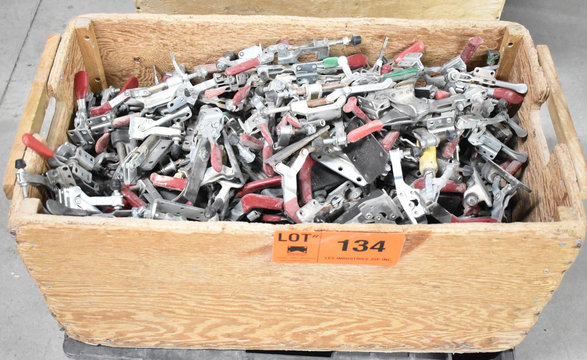 LOT/ CRATE OF TOGGLE CLAMPS