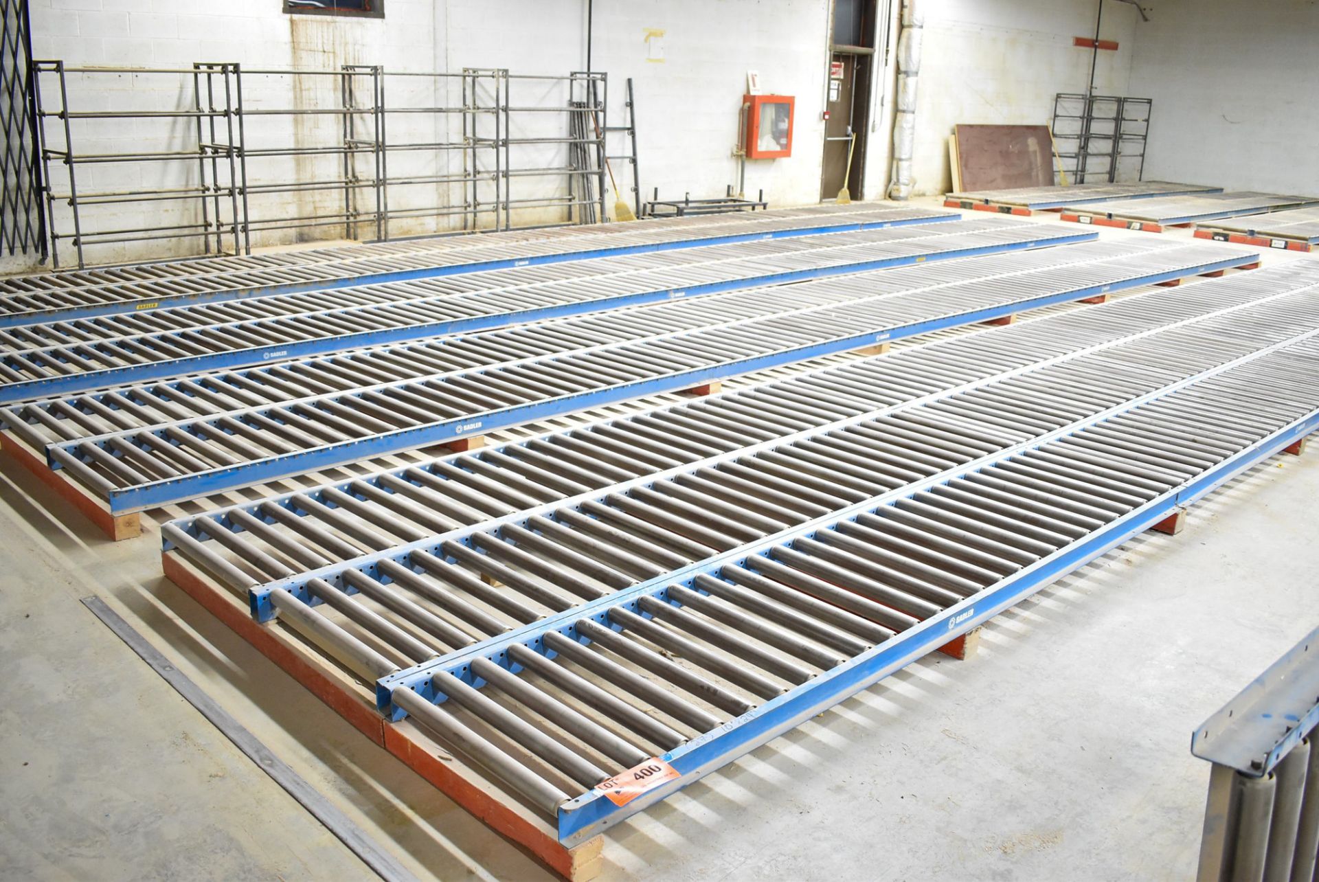 LOT/ (27) SECTIONS OF 24"X10' ROLLER CONVEYOR [RIGGING FEES FOR LOT #400 - $325 CDN PLUS - Image 2 of 2