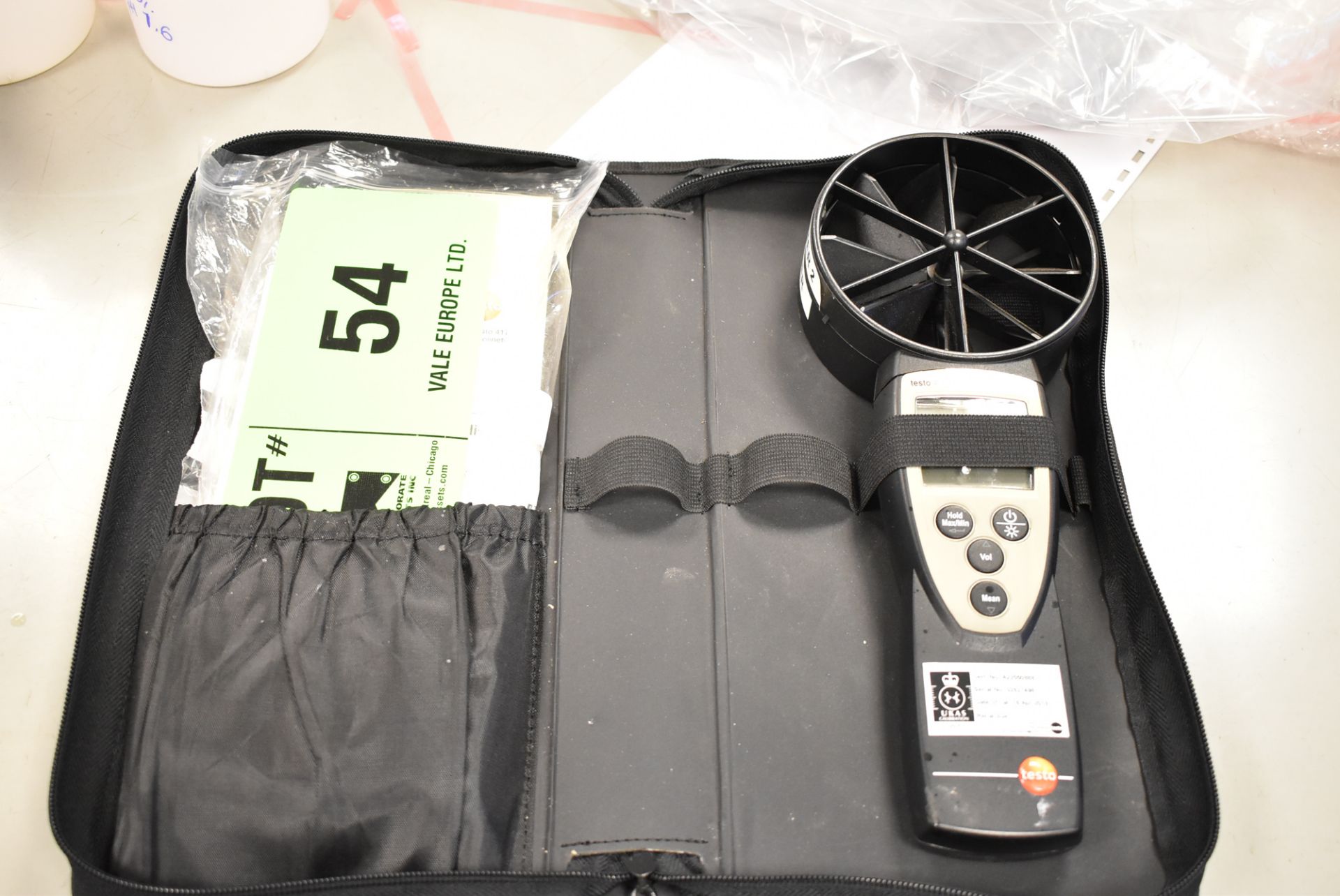 TESTO 417 DIGITAL ANEMOMETER (ROOM 264) [RIGGING FEES FOR LOT #54 - £25 PLUS APPLICABLE TAXES]