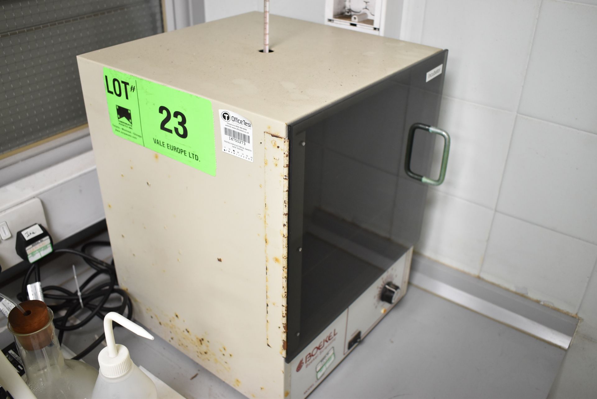 BOEKEL SCIENTIFIC MODEL 132000 BENCH TYPE INCUBATOR S/N: N/A (ROOM 264D) [RIGGING FEES FOR LOT #23 -