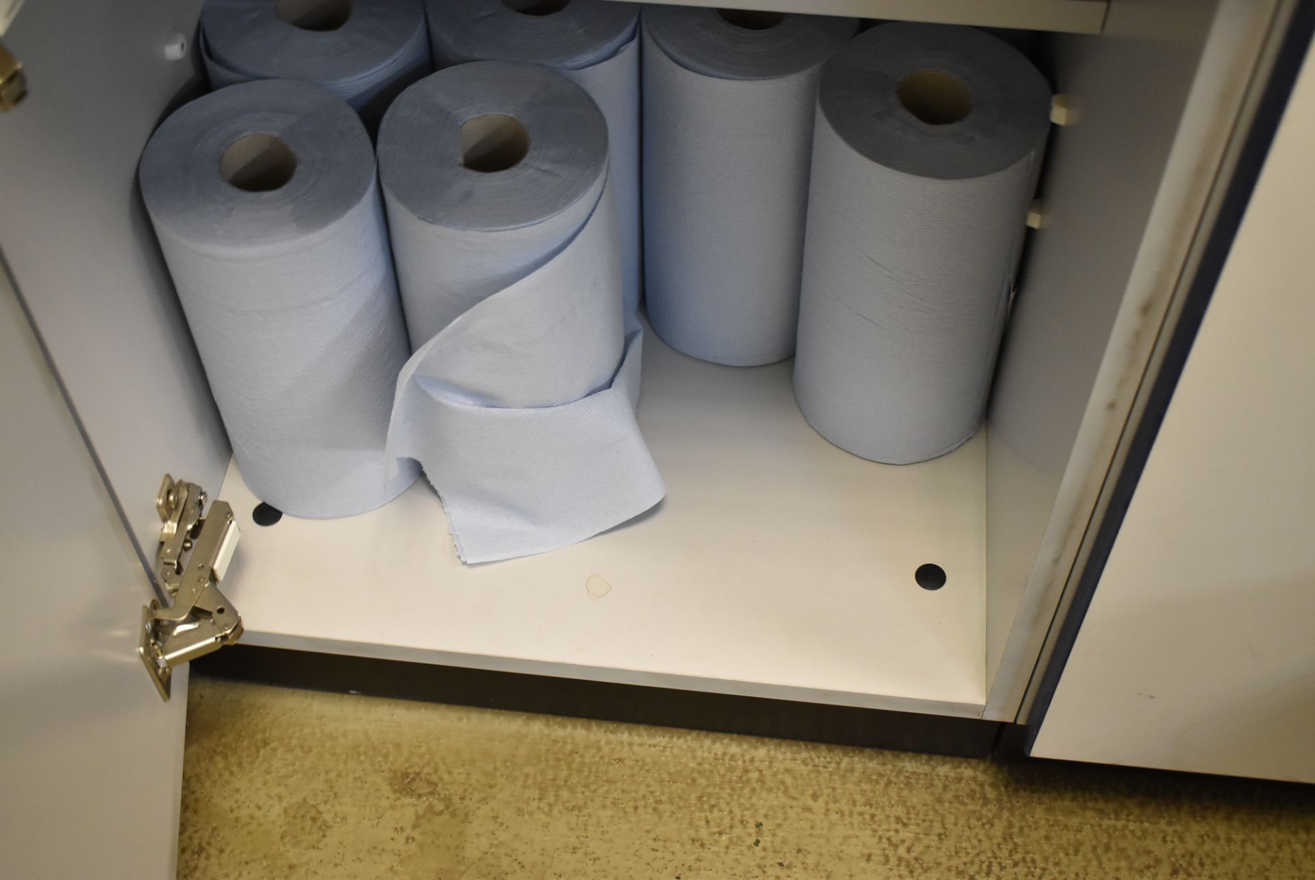 LOT/ 3 SECTION LAB STORAGE CABINET WITH CONTENTS - TISSUES, ROLLS, STATIONARY (ROOM 264) [RIGGING - Image 4 of 4