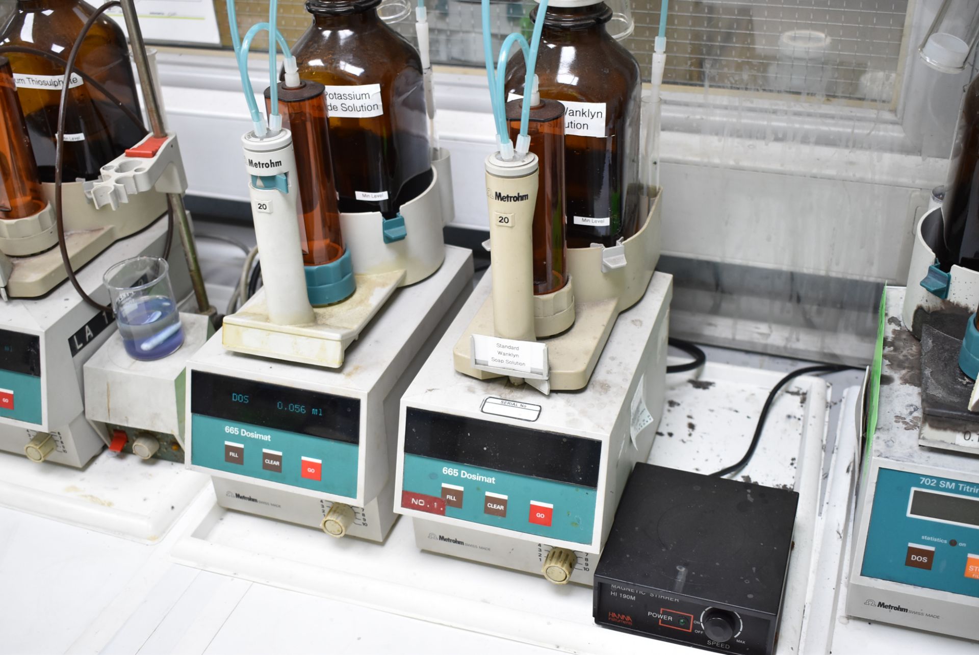 (2) METROHM 665 DOSIMAT DIGITAL LIQUID DISPENSING UNITS WITH MAGNETIC STIRRER S/N: N/A (ROOM - Image 2 of 2