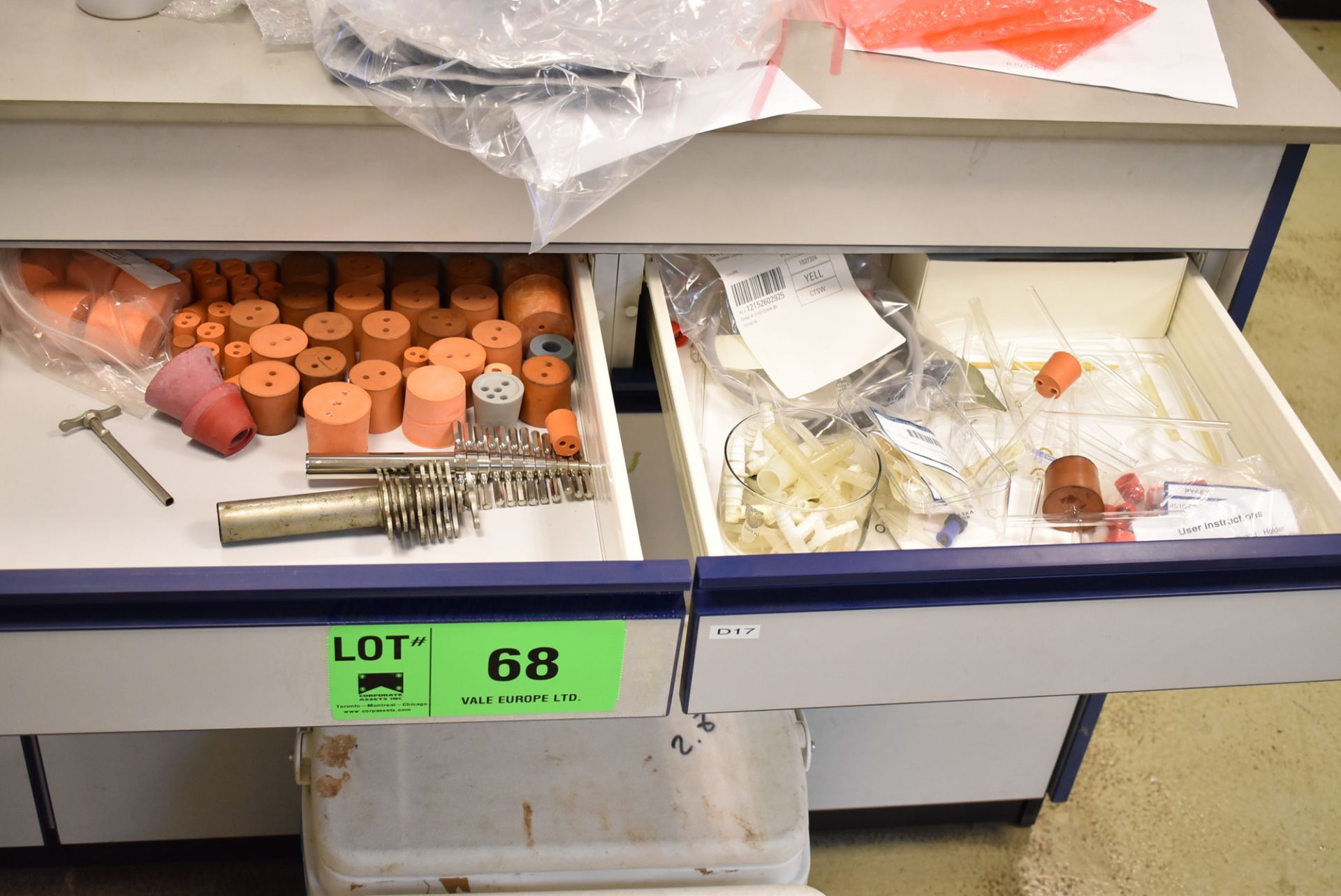 LOT/ 3 SECTION LAB STORAGE CABINET WITH CONTENTS - TISSUES, ROLLS, STATIONARY (ROOM 264) [RIGGING - Image 2 of 4