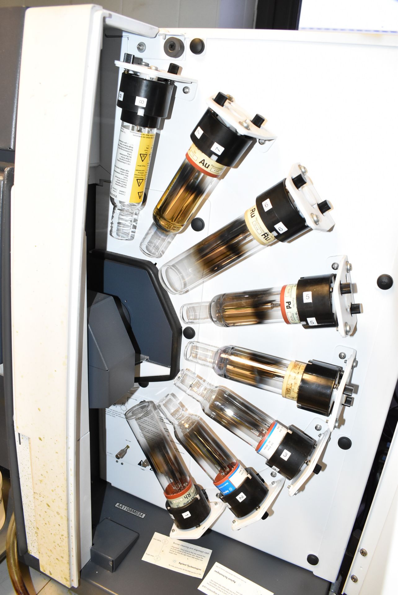 AGILENT TECHNOLOGIES 280FS AA SPECTROMETER WITH DATA ACQUISITION COMPUTER S/N: AA1108M034 (ROOM 264) - Image 4 of 5