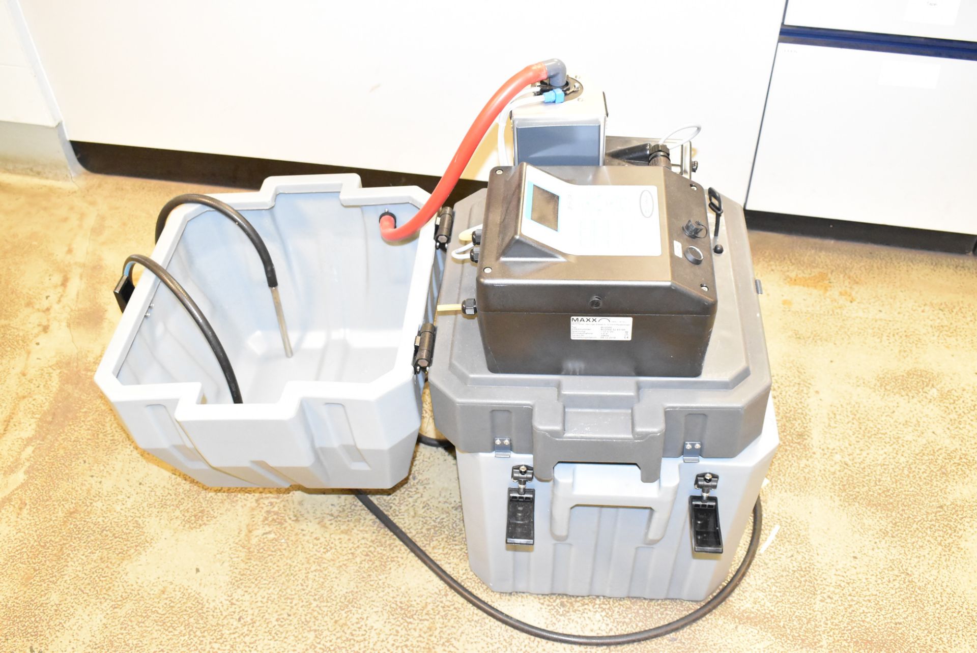 LANGE (2016) BU2000 DIGITAL PORTABLE AUTOMATIC WATER SAMPLER S/N|: 30609 (ROOM 264) [RIGGING FEES - Image 2 of 3