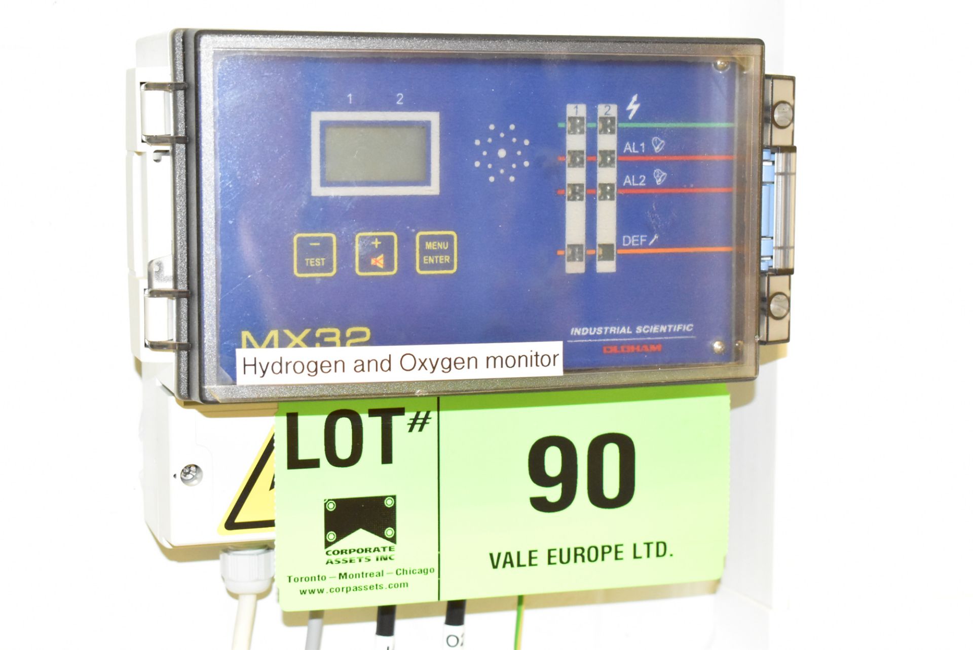 INDUSTRIAL SCIENTIFIC MX32 DIGITAL HYDROGEN & OXYGEN MONITOR WITH (2) OLDHAM OLCT 100 XP SENSOR