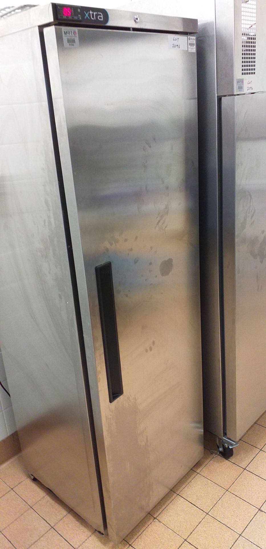 XTRA REFRIGERATOR [RIGGING FEES FOR LOT #2096 - £100 PLUS APPLICABLE TAXES]
