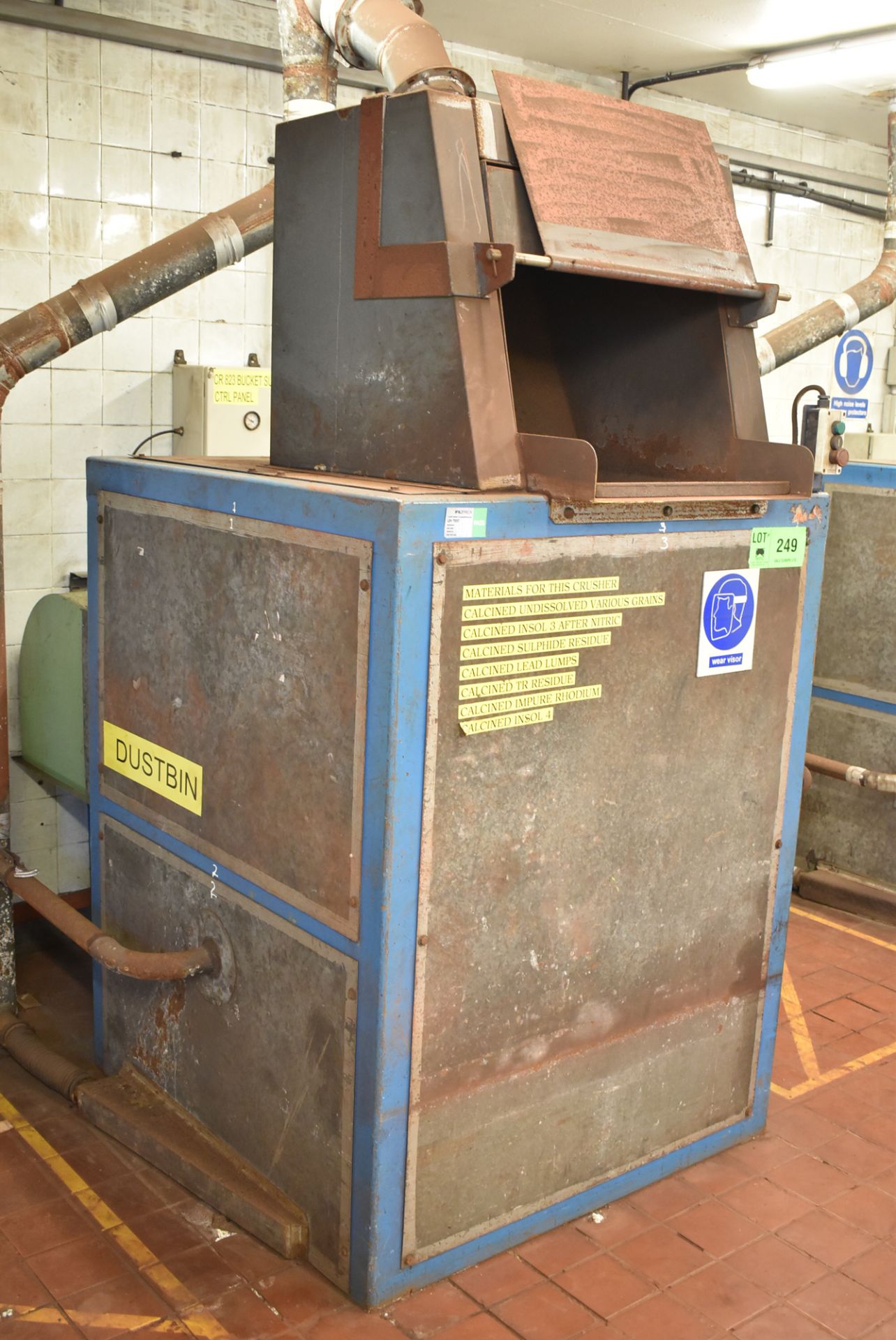 MFG. UNKOWN PULVERIZER/CRUSHER S/N: N/A (CI) (ROOM 54) [RIGGING FEES FOR LOT #249 - £500 PLUS - Image 2 of 3