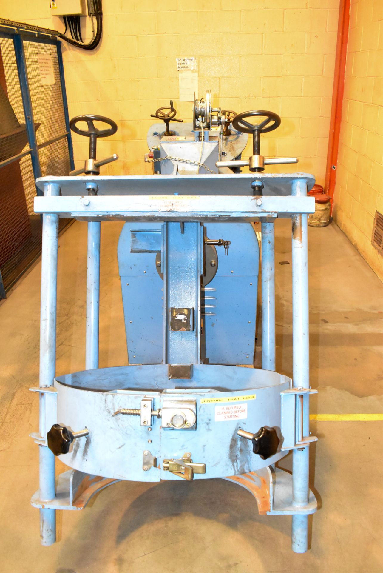WINKWORTH (2010) CT222 BARREL SWING-TYPE MIXER/BLENDER WITH VARIABLE SPEED & DIGITAL TIMER - Image 5 of 7