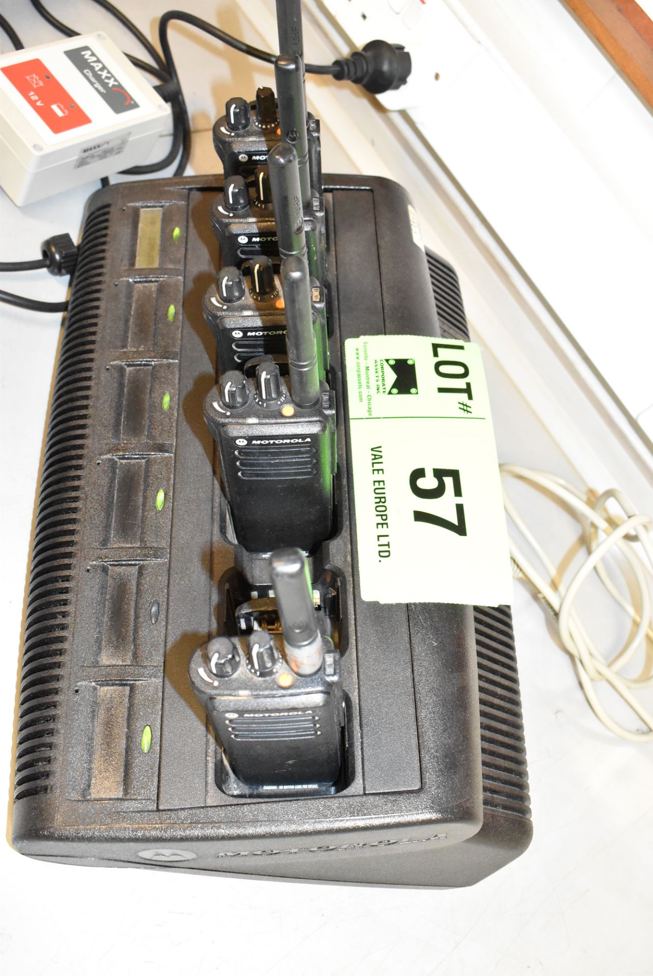 MOTOROLA 6 STATION RADIO CHARGING STATION (ROOM 264) [RIGGING FEES FOR LOT #57 - £35 PLUS APPLICABLE