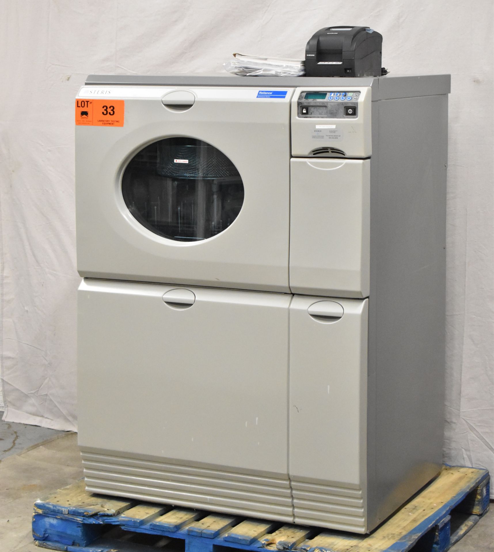 STERIS RELIANCE 250 ULTRA WASH PLUS LABORATORY GLASSWARE WASHER WITH DIGITAL TOUCH SCREEN CONTROL,