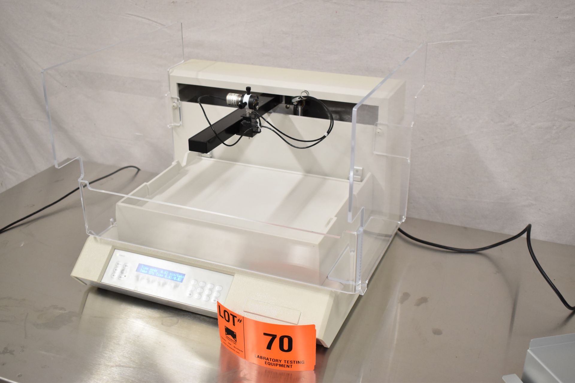 GILSON FC204 COMPACT LARGE BED FRACTION COLLECTOR WITH UP TO (8) SHALLOW/DEEP WELL MICROPLATES, UP - Image 3 of 5