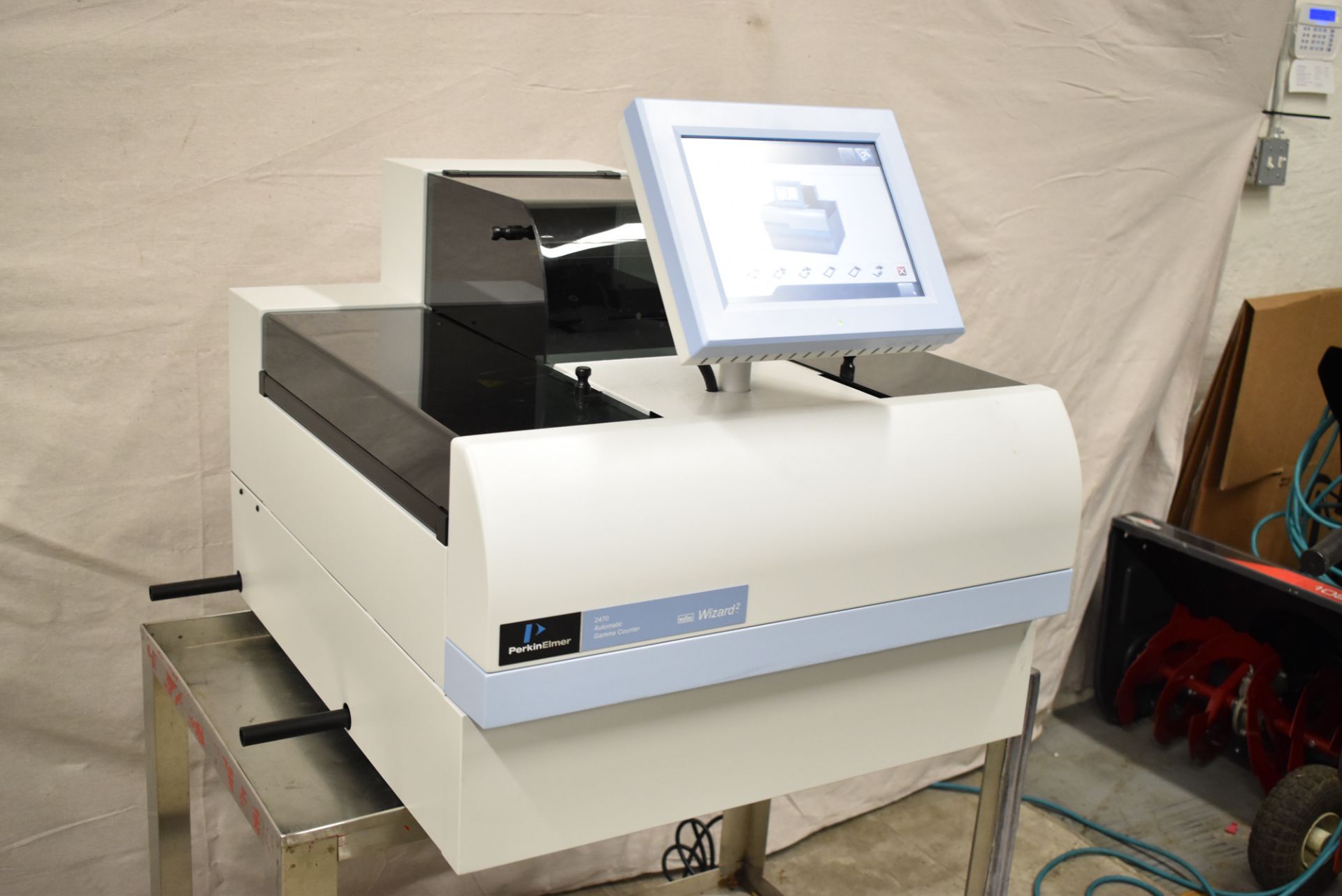 PERKIN ELMER (2011) 2470 WIZARD 2 AUTOMATIC GAMMA COUNTER WITH COLOR TOUCH SCREEN CONTROL, 13MM DIA. - Image 5 of 13