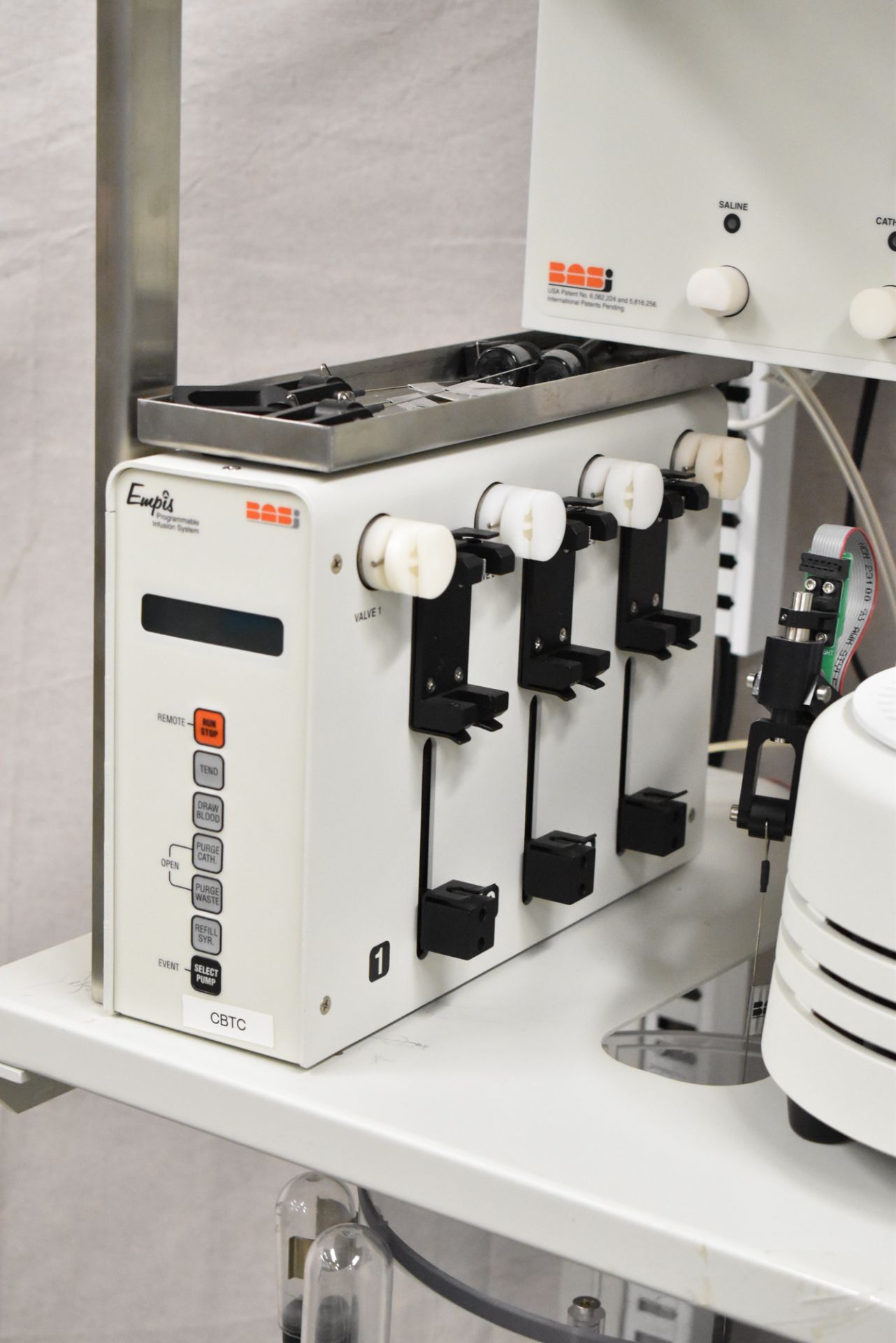 CULEX MICRO-DIALYSIS SYSTEM CONSISTING OF CULEX EMPIS PROGRAMMABLE INFUSION SYSTEM, CULEX HONEY COMB - Image 4 of 7