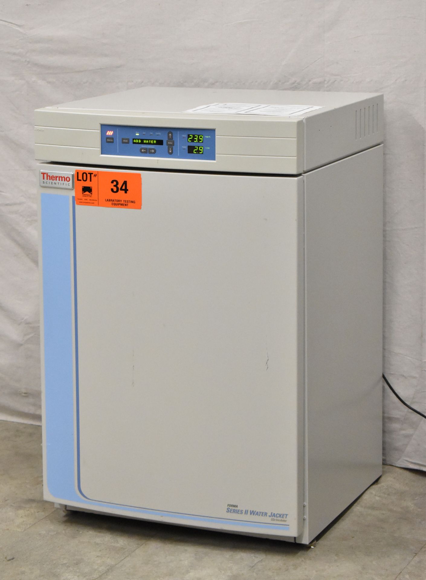 THERMO SCIENTIFIC 3130 FORMA SERIES II WATER JACKET CO2 INCUBATOR WITH DIGITAL MICROPROCESSOR - Image 3 of 8