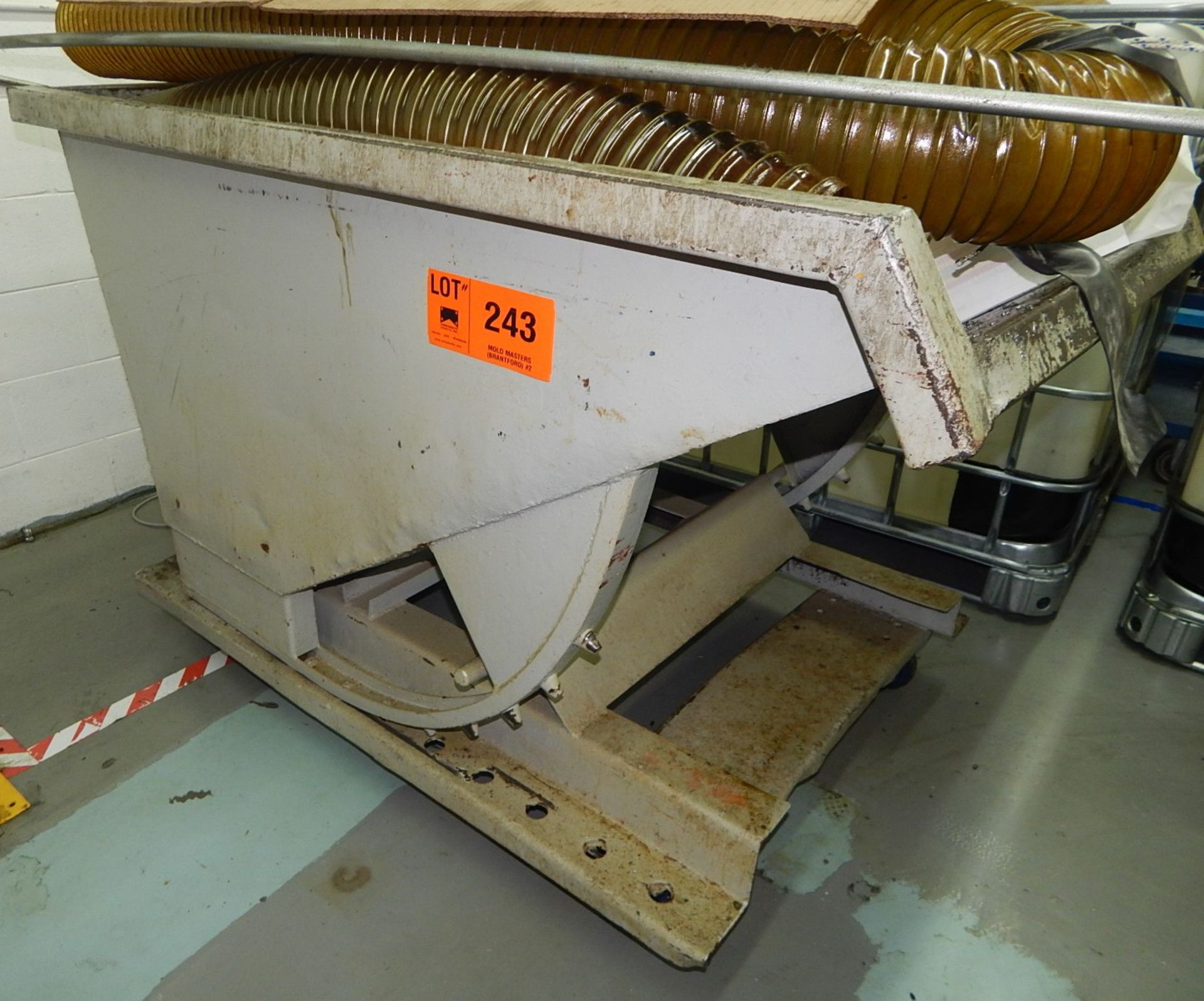 DUMPING HOPPER, S/N: N/A