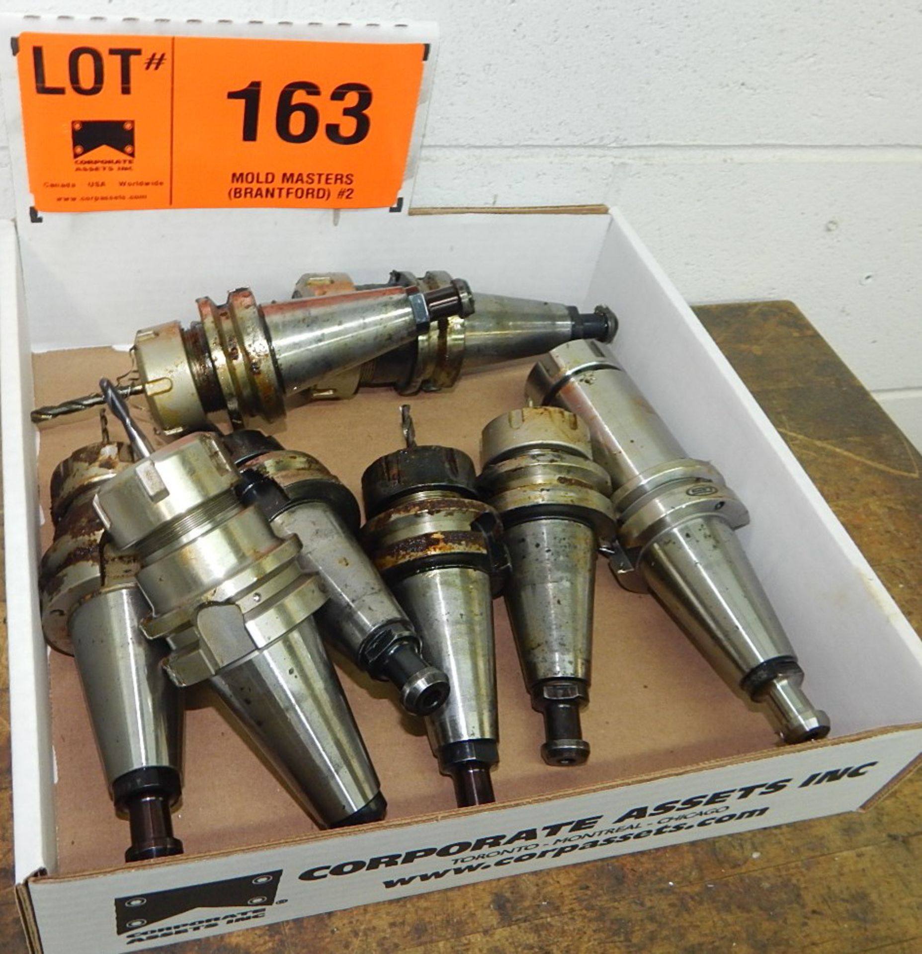 LOT/ (8) BT 40 TOOL HOLDERS