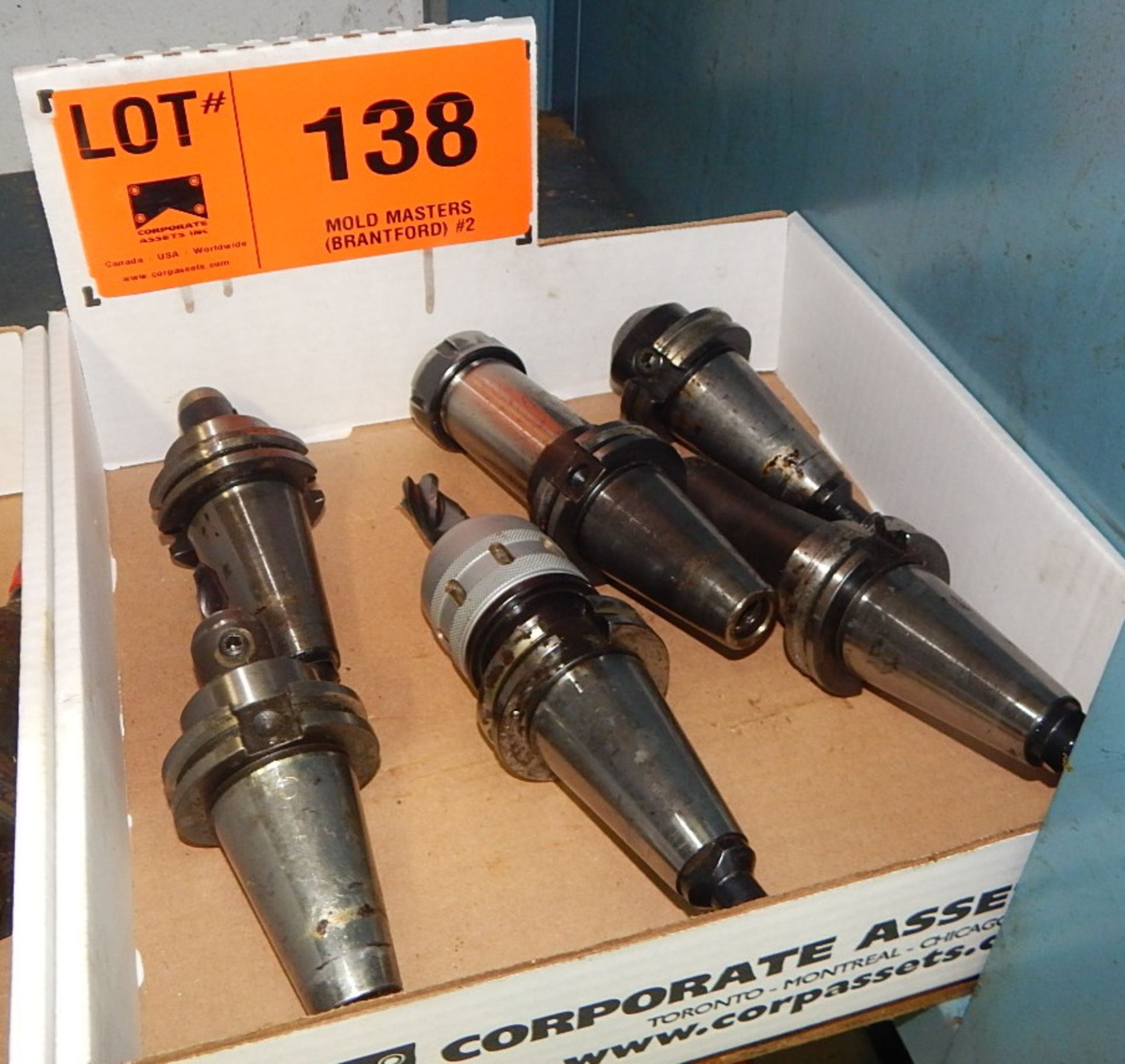 LOT/ (6) CAT 40 TOOL HOLDERS