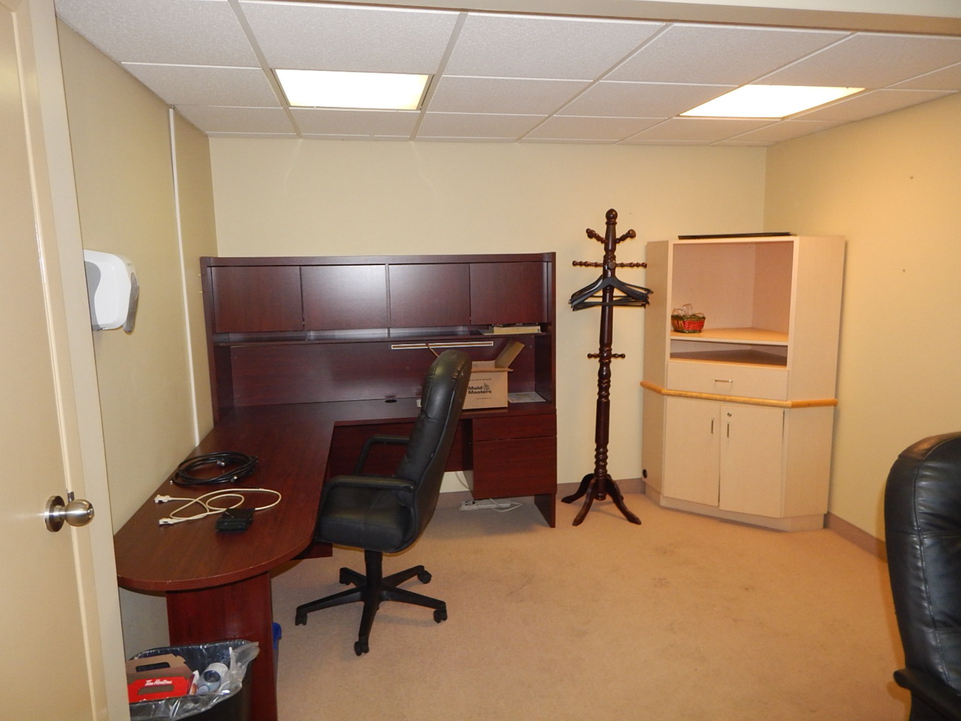 CONTENTS OF BOARDROOM, CONSISTING OF BOARDROOM TABLE, CHAIRS, DESKS AND FURNITURE - Image 3 of 3