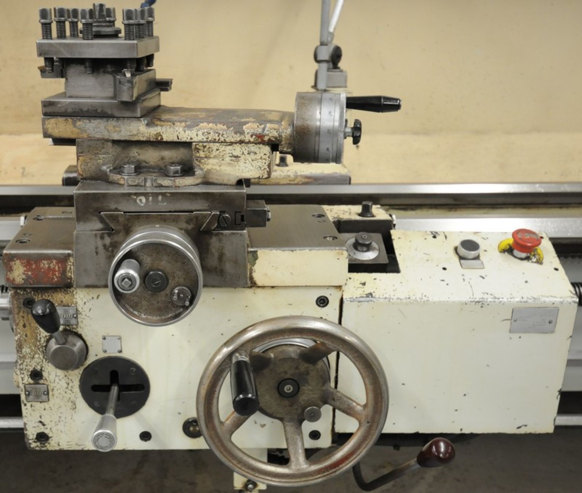 TOS SN50C GAP BED ENGINE LATHE WITH 22" SWING OVER BED , 28" SWING IN THE GAP, 78" BETWEEN - Image 3 of 7