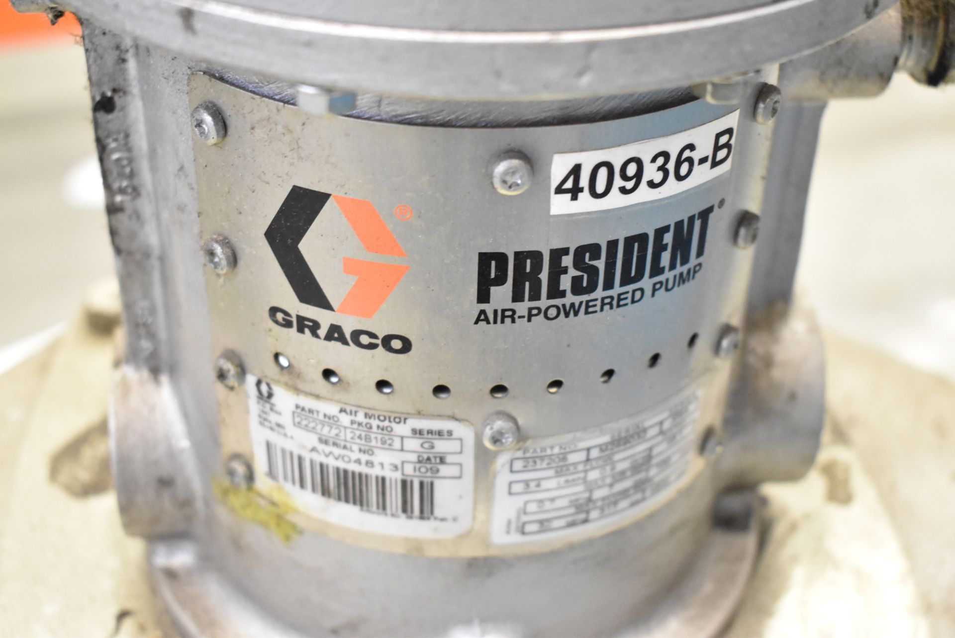 GRACO PRESIDENT AIR POWERED PUMP, S/N M259032 (BAU 9) [RIGGING FEE FOR LOT #86 - € 495 PLUS TAXES] - Image 2 of 3