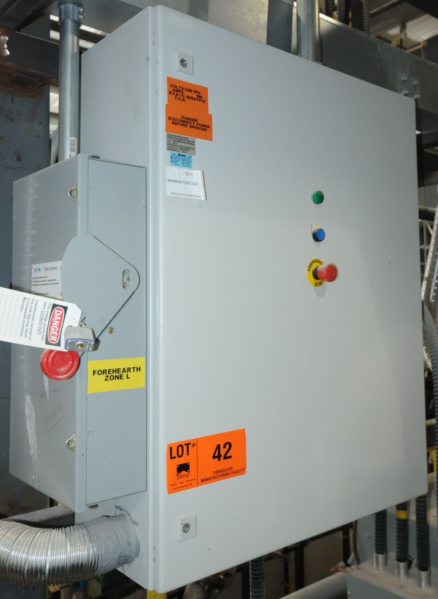 LOT/ 600V SINGLE PHASE CONTROL CABINET WITH 600V DISCONNECT SWITCH (CI)