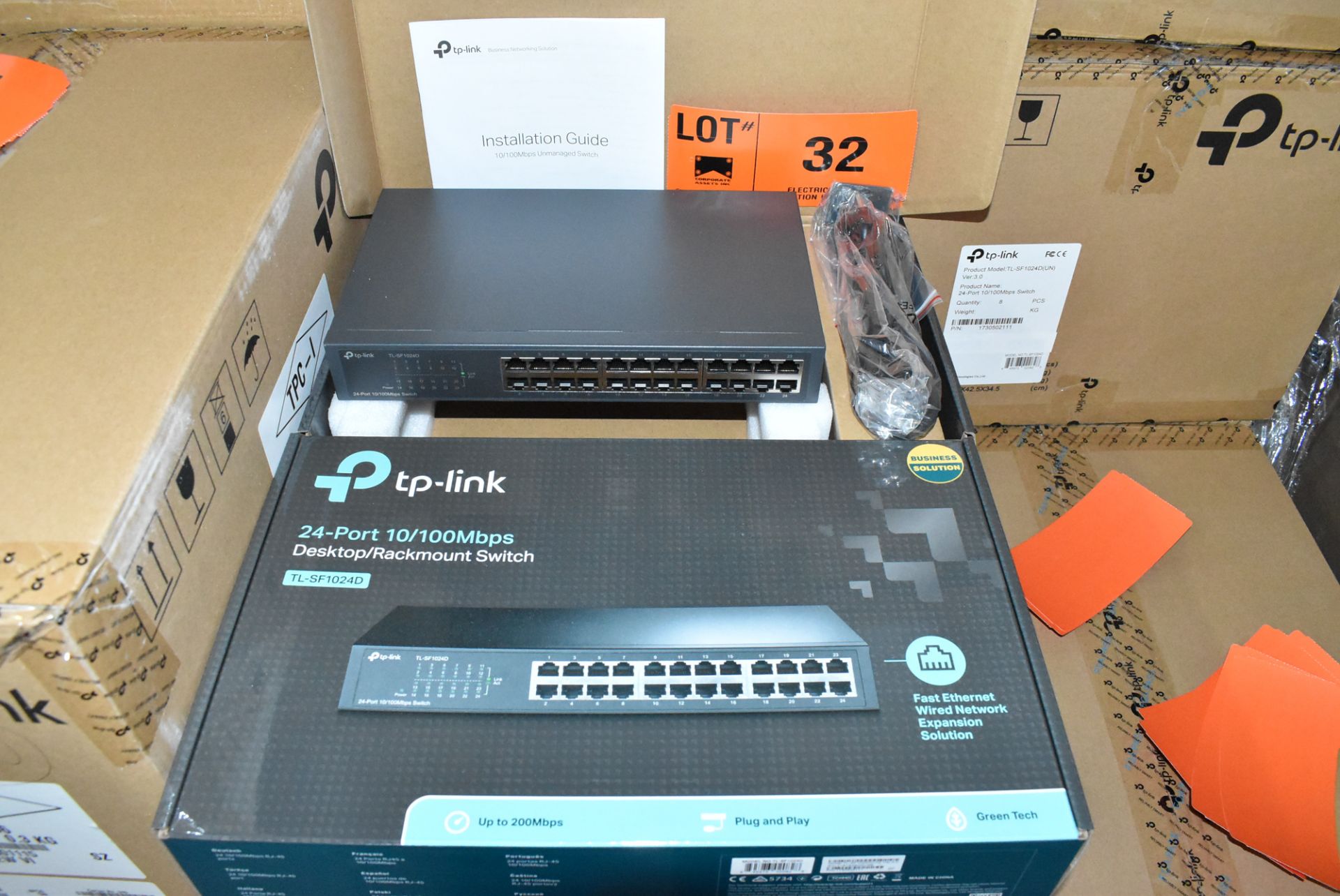 LOT/ (96) TPLINK TL-SF1024D 24PORT 10/100MBPS DESKTOP/RACKMOUNT NETWORK SWITCHES - (12)BX * (8)PCS/