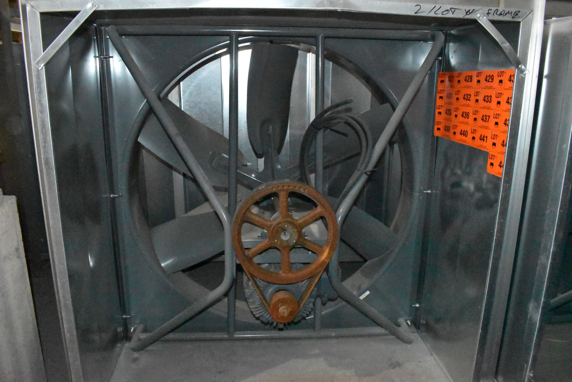 LOT/ (2) COOK 600 XLWH 60XLWH 15HP ROOFTOP VENTILATION FAN WITH 60" DIAMETER, APPROX. DIMENSIONS - Image 2 of 5