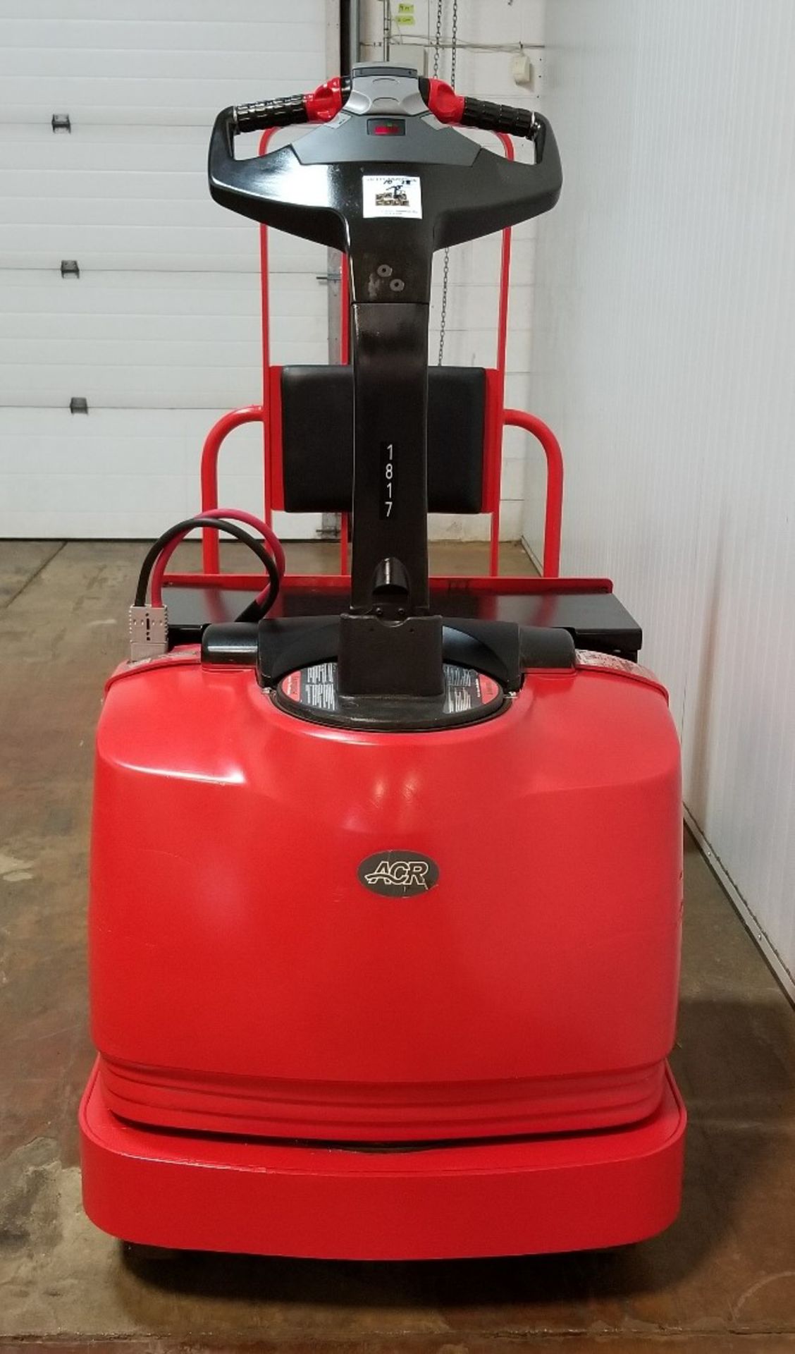 RAYMOND (2012) 8500 24V ELECTRIC RIDE-ON PALLET JACK WITH 6000 LB. CAPACITY, S/N: 850-12-83843 (UNIT - Image 2 of 2