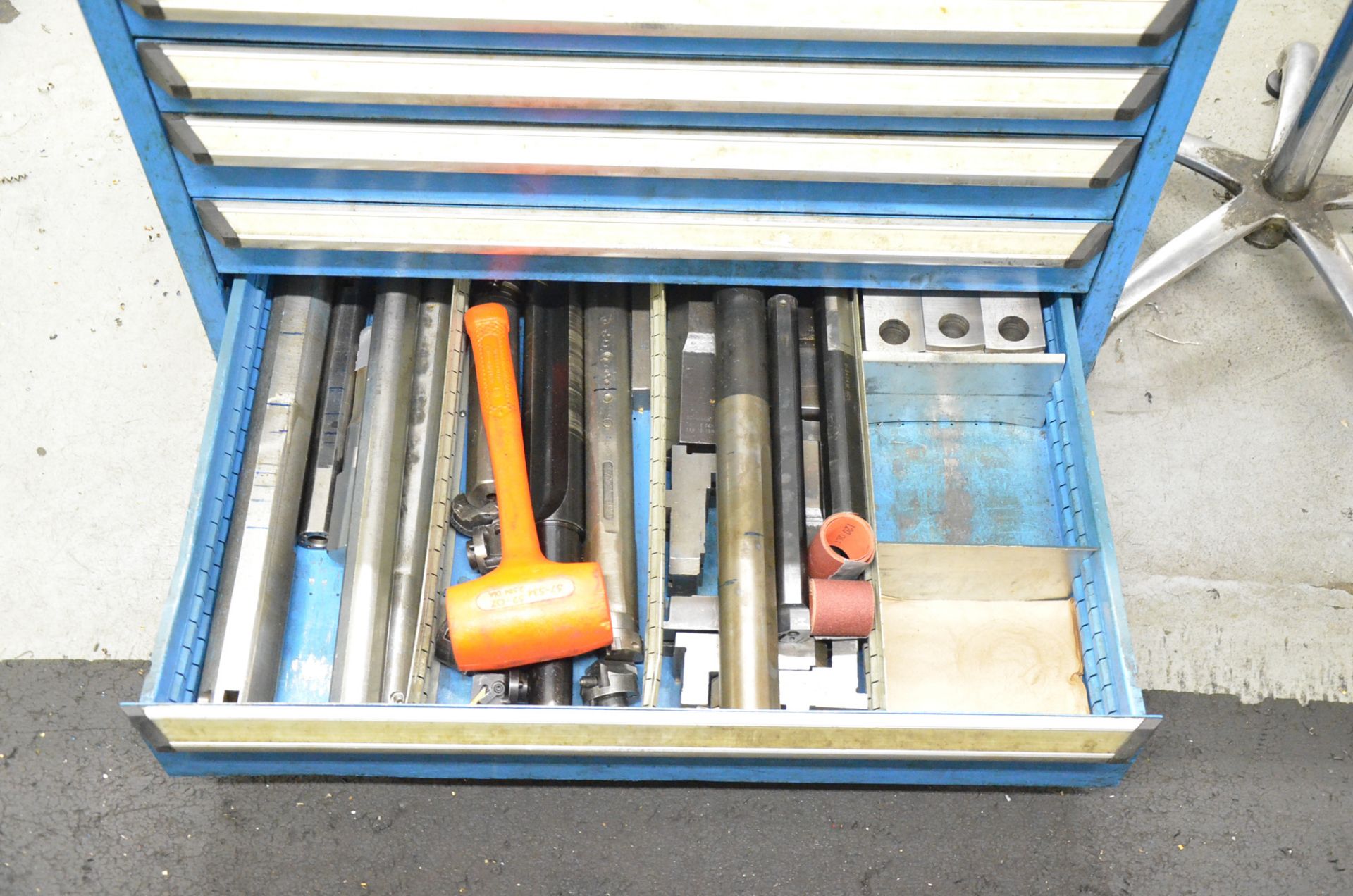 LOT/ ROUSSEAU 7 DRAWER TOOL BENCH WITH CONTENTS (550 MCARTHUR) - Image 9 of 9