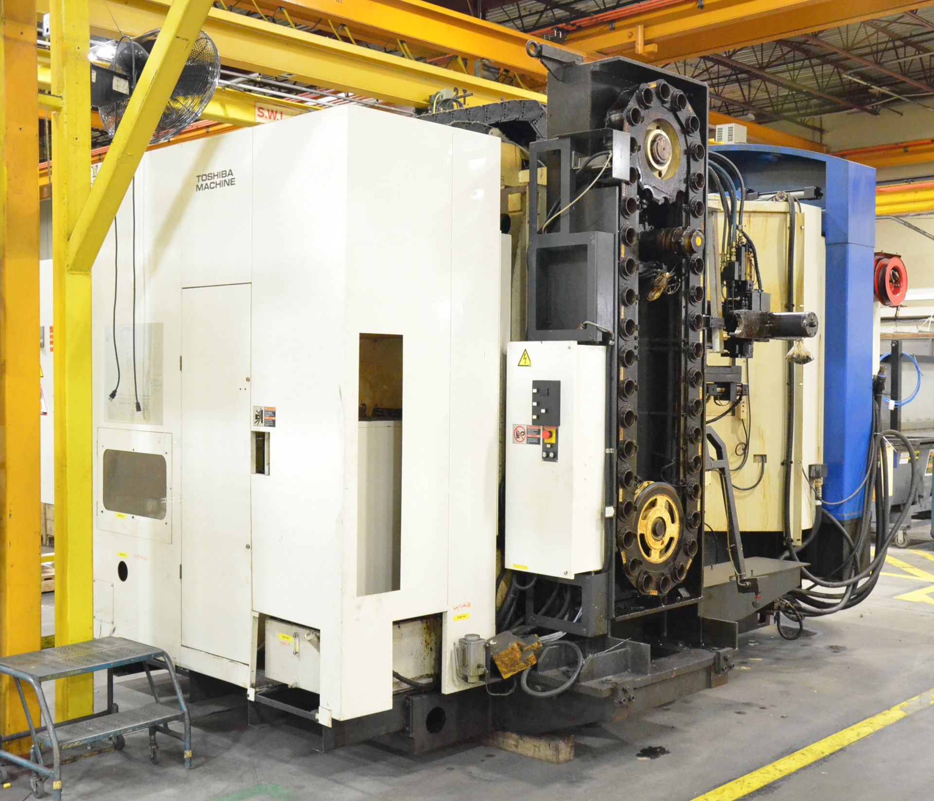 TOSHIBA SHIBAURA (12-1998) NX76 CNC TWIN-PALLET HORIZONTAL MACHINING CENTER WITH FANUC CNC - Image 6 of 13