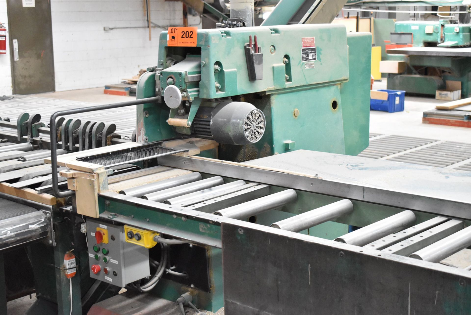 BRATSTOVO PC-1 CUT OFF SAW WITH 18"X15' IN-FEED ROLLER CONVEYOR, S/N: 7540082 (CI) [RIGGING FEES FOR