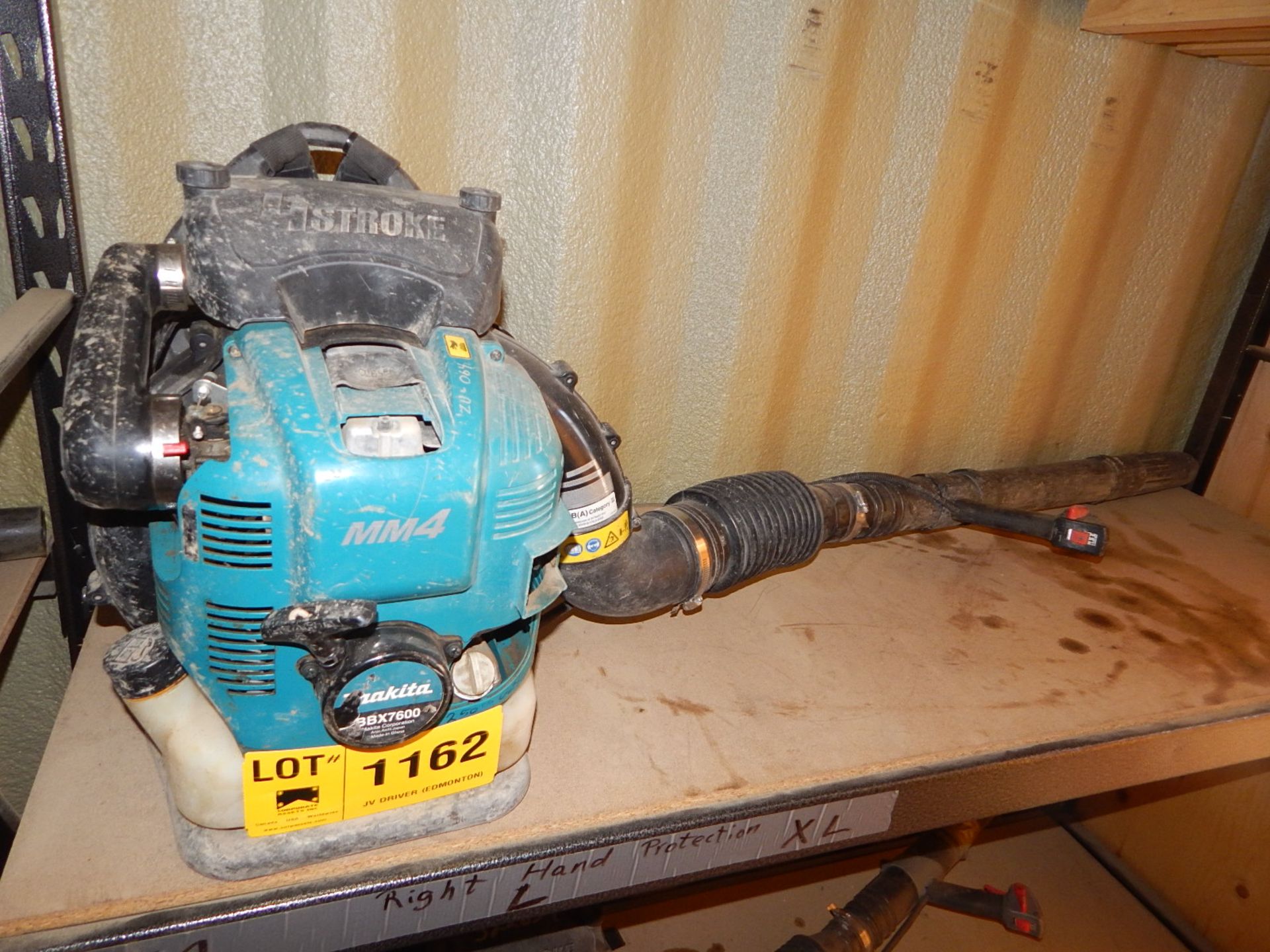 MAKITA BBX7600 BACKPACK-TYPE LEAF BLOWER, S/N: N/A (SC 396)