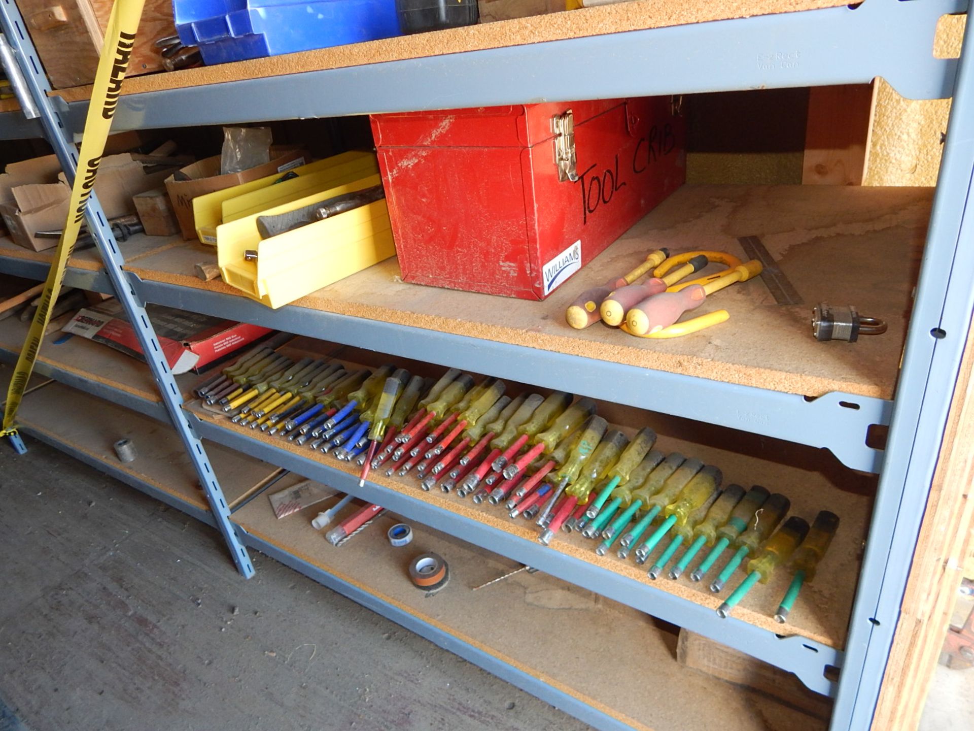 LOT/ CONTENTS OF (2) SECTIONS CONSISTING OF HAND TOOLS, PUNCHES, SCREWDRIVERS, AND WIRE ROPE (SC - Image 3 of 5