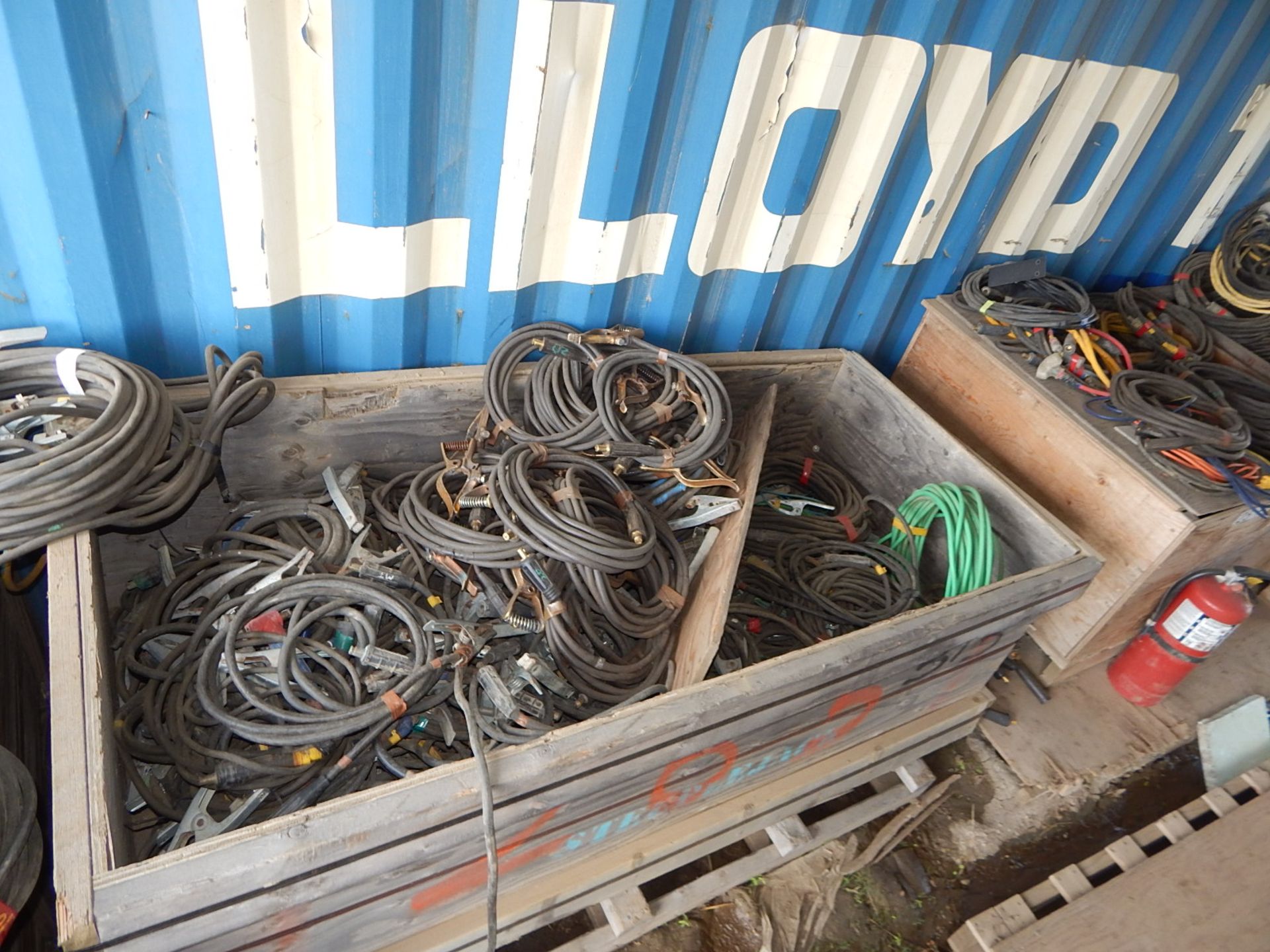 LOT/ (6) PALLETS OF EXTENSION CORDS - Image 3 of 8