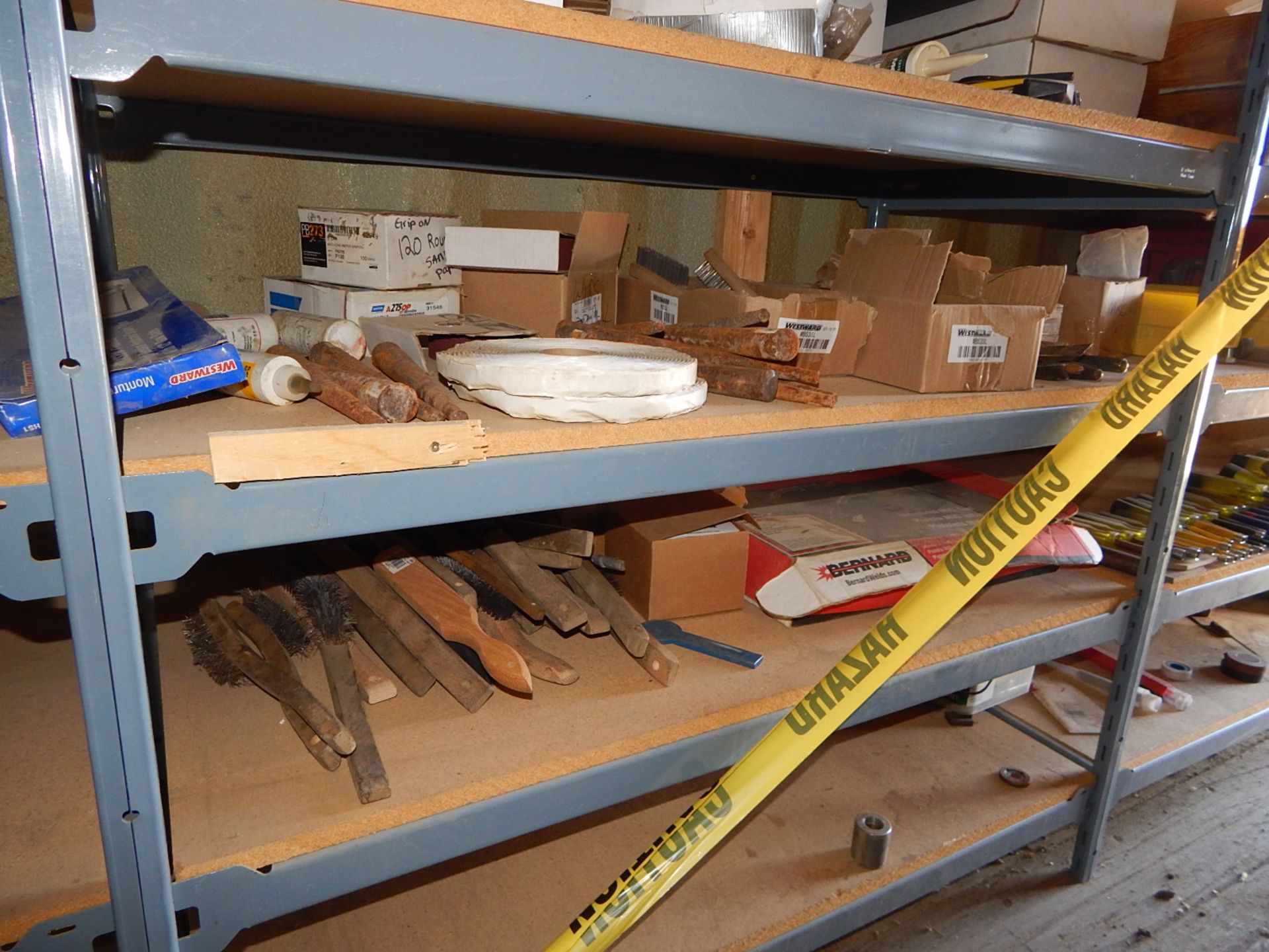 LOT/ CONTENTS OF (2) SECTIONS CONSISTING OF HAND TOOLS, PUNCHES, SCREWDRIVERS, AND WIRE ROPE (SC - Image 5 of 5