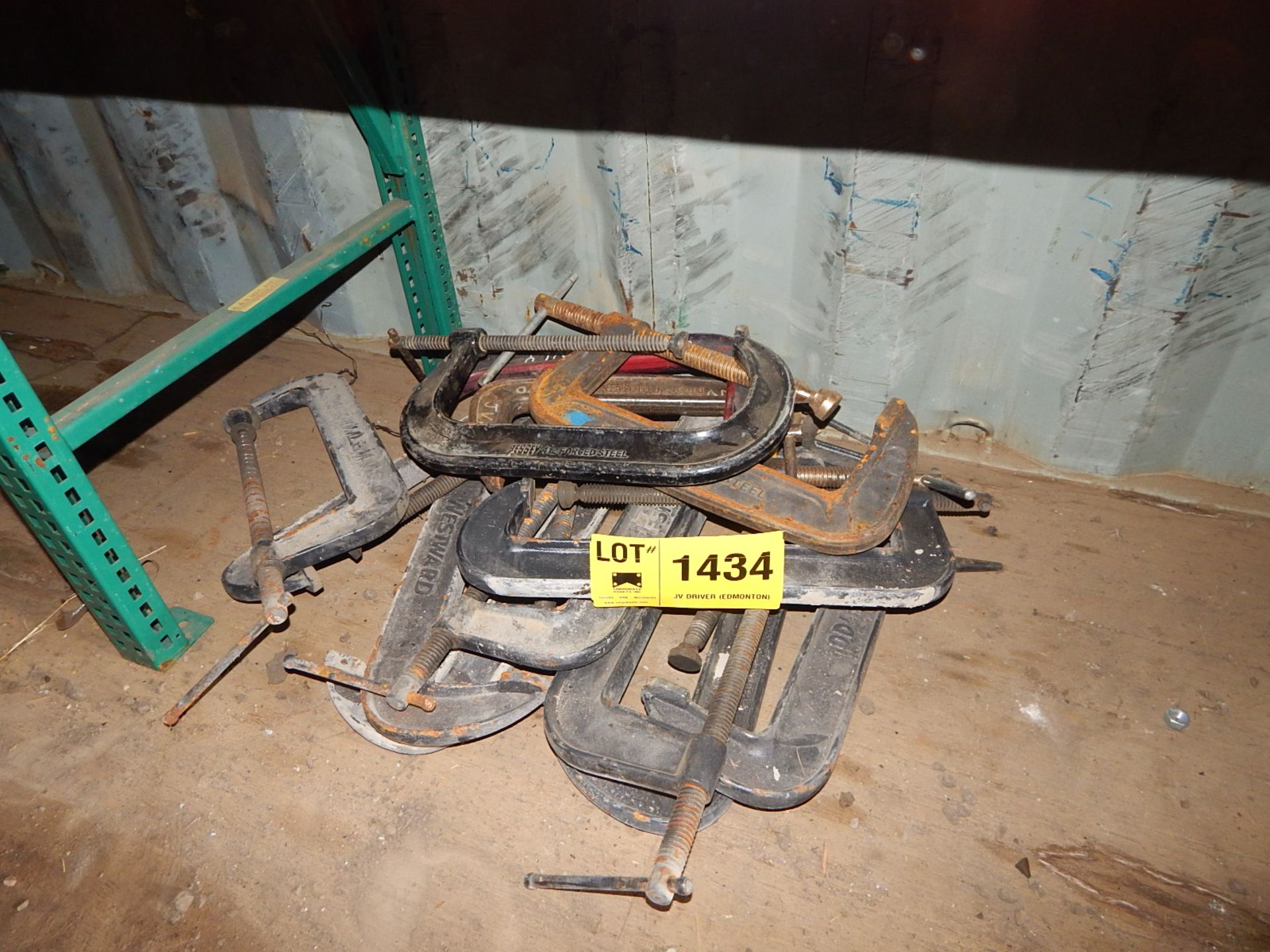 LOT/ C-CLAMPS (SC 176)