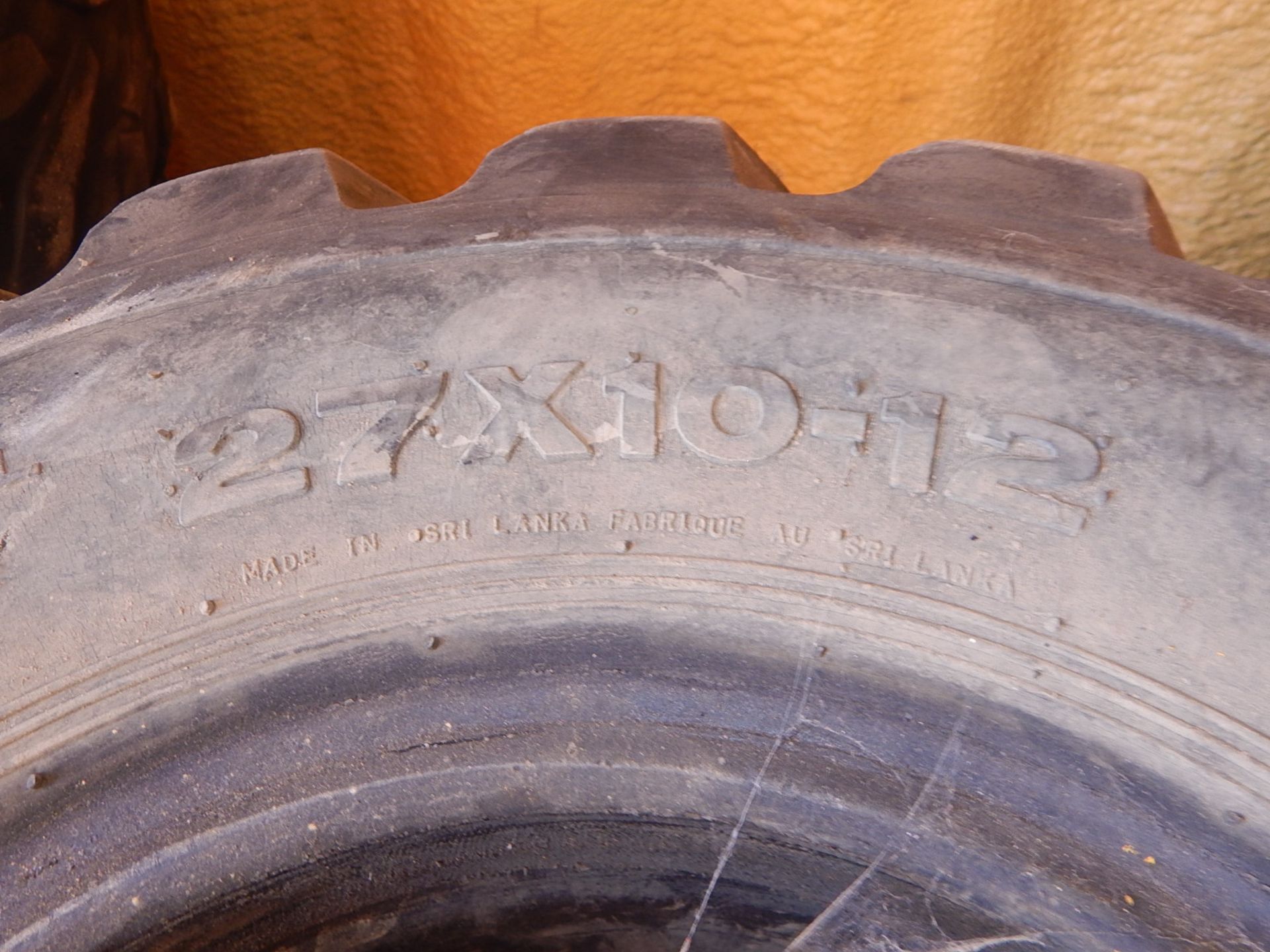 LOT/ 27X10-12 TIRES (SC 446) - Image 2 of 4