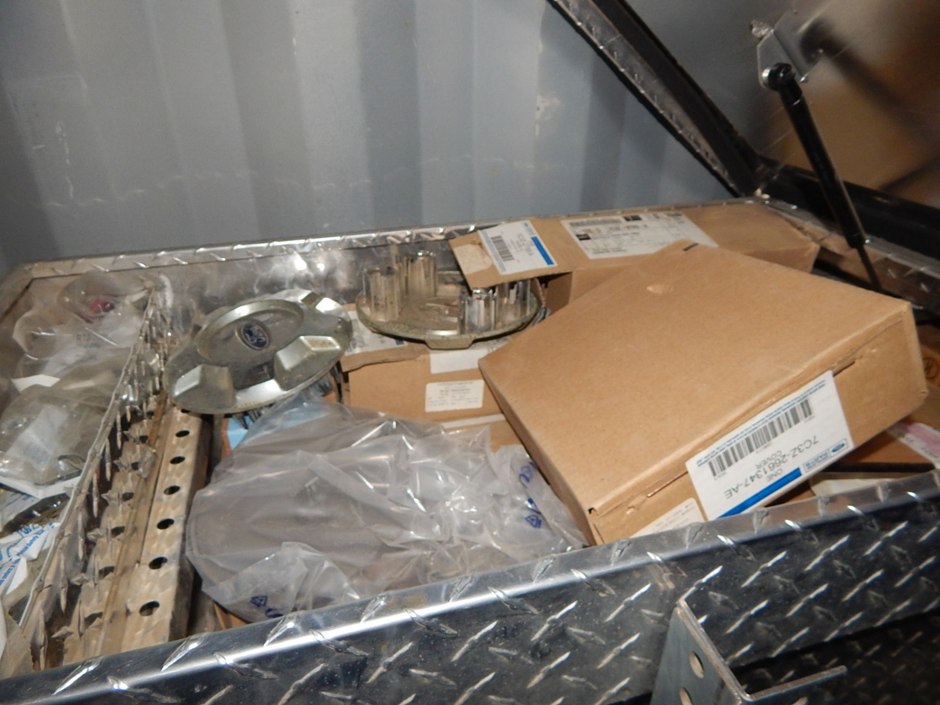 LOT/ TRUCK TOOLBOX WITH CONTENTS CONSISTING OF FORD PARTS (SC 232) - Image 3 of 3