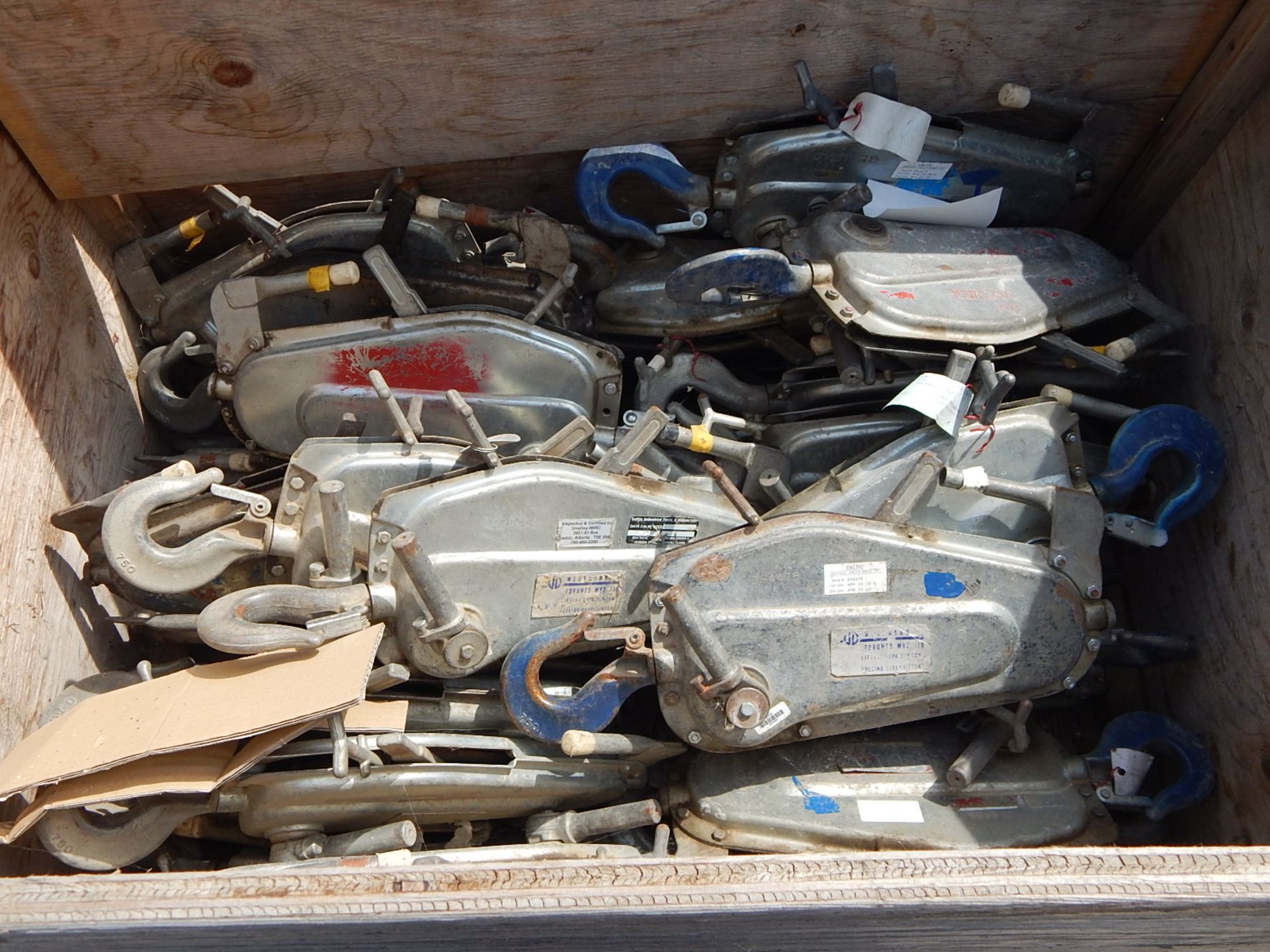 LOT/ CONTENTS OF CRATE CONSISTING OF WIRE ROPE PULLERS - Image 3 of 4