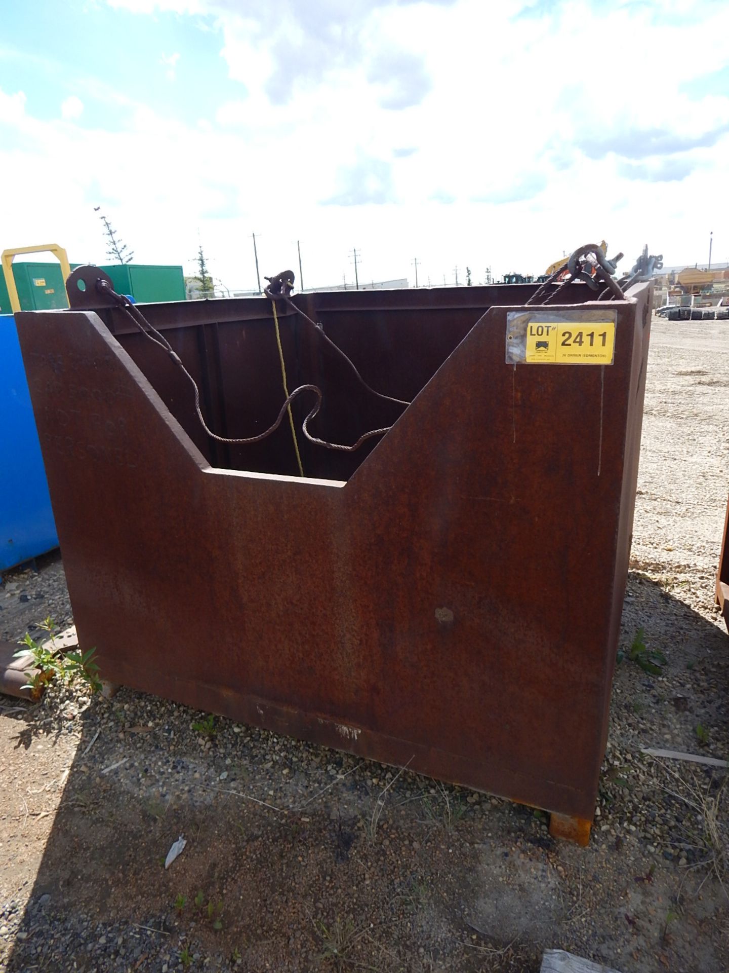 MATERIAL LIFTING BASKET WITH 5000LB CAPACITY, S/N: N/A