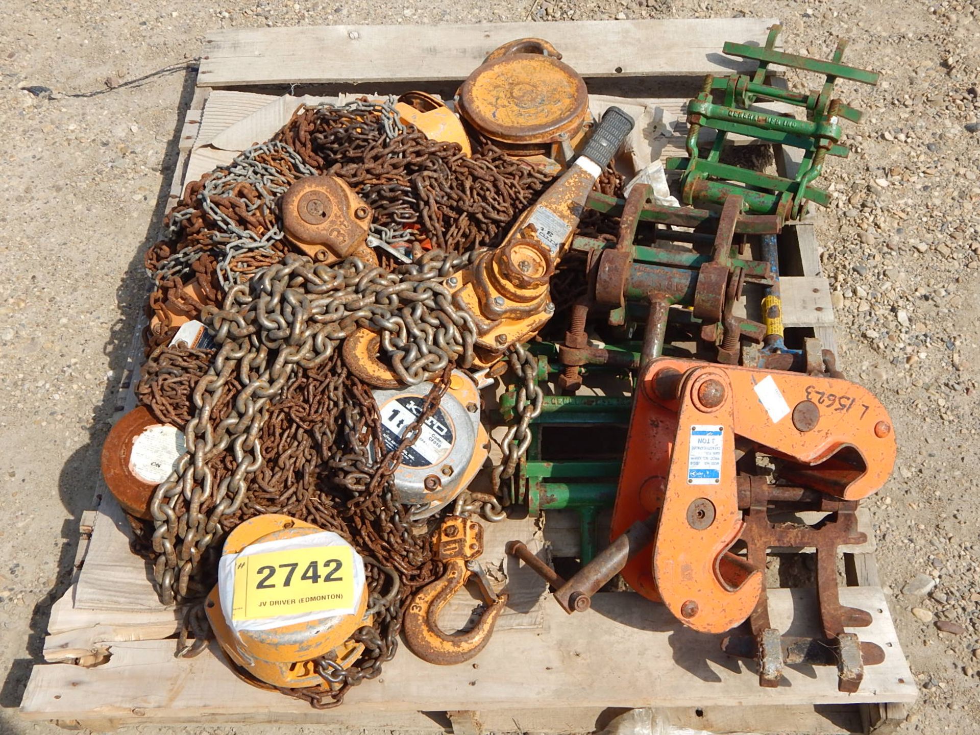 LOT/ CONTENTS OF PALLET CONSISTING OF KITO CHAIN FALLS AND I BEAM LIFTING CLAMPS