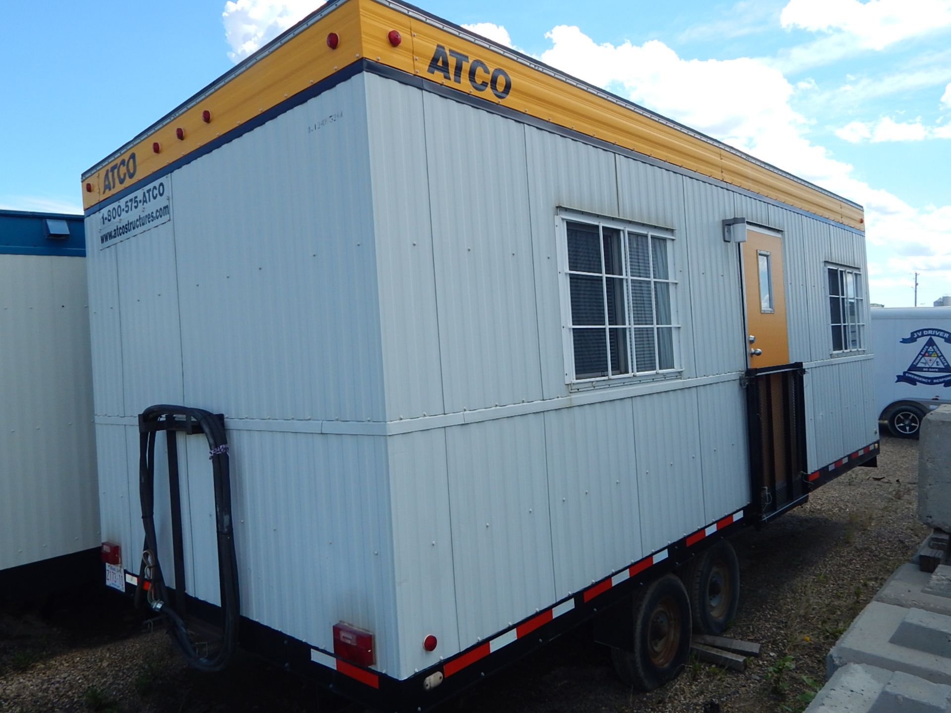 ATCO 10'X24' MOBILE OFFICE TRAILER, S/N: N/A (CI) - Image 4 of 6