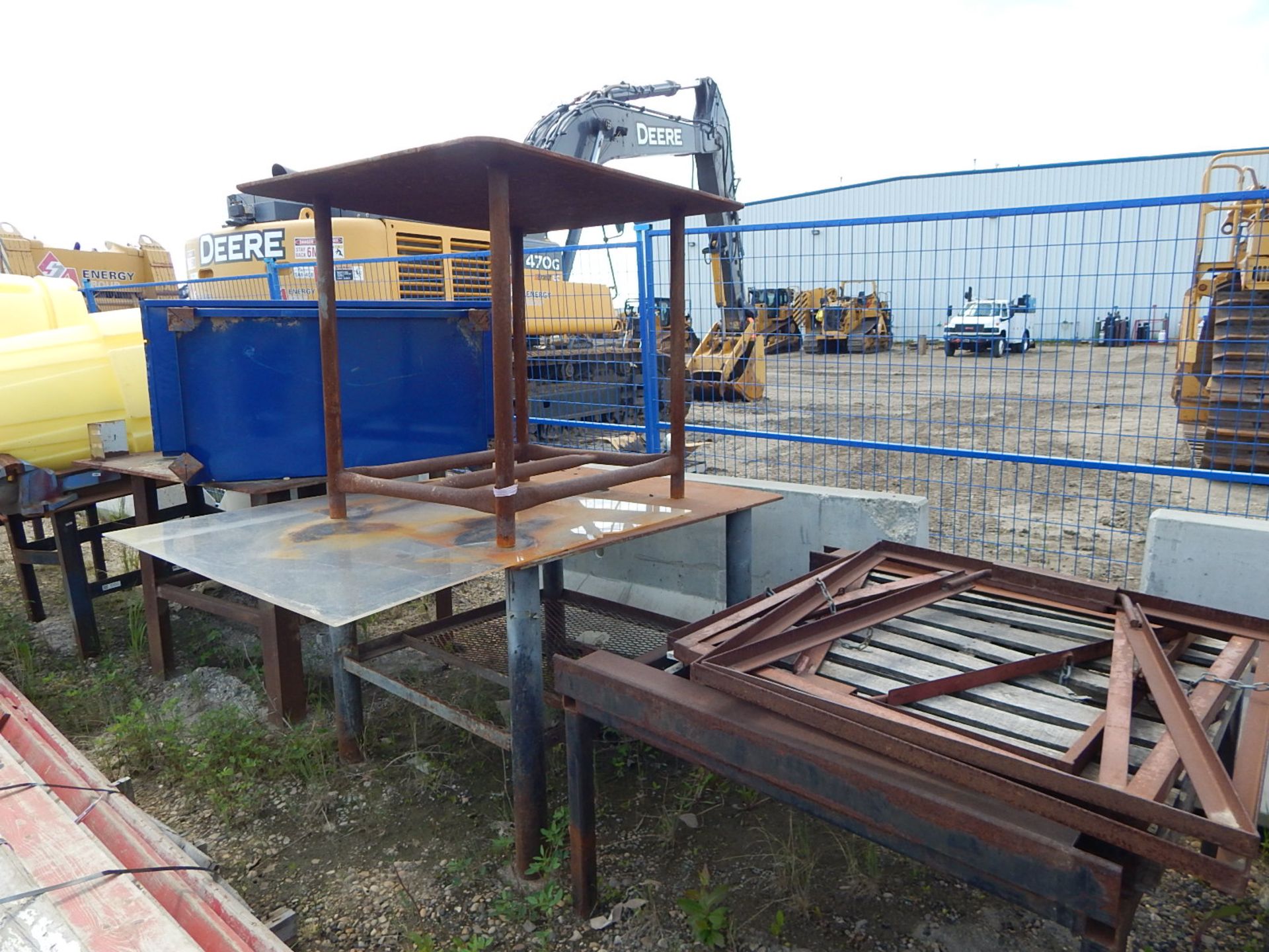 LOT/ STEEL SHOP TABLES - Image 4 of 4