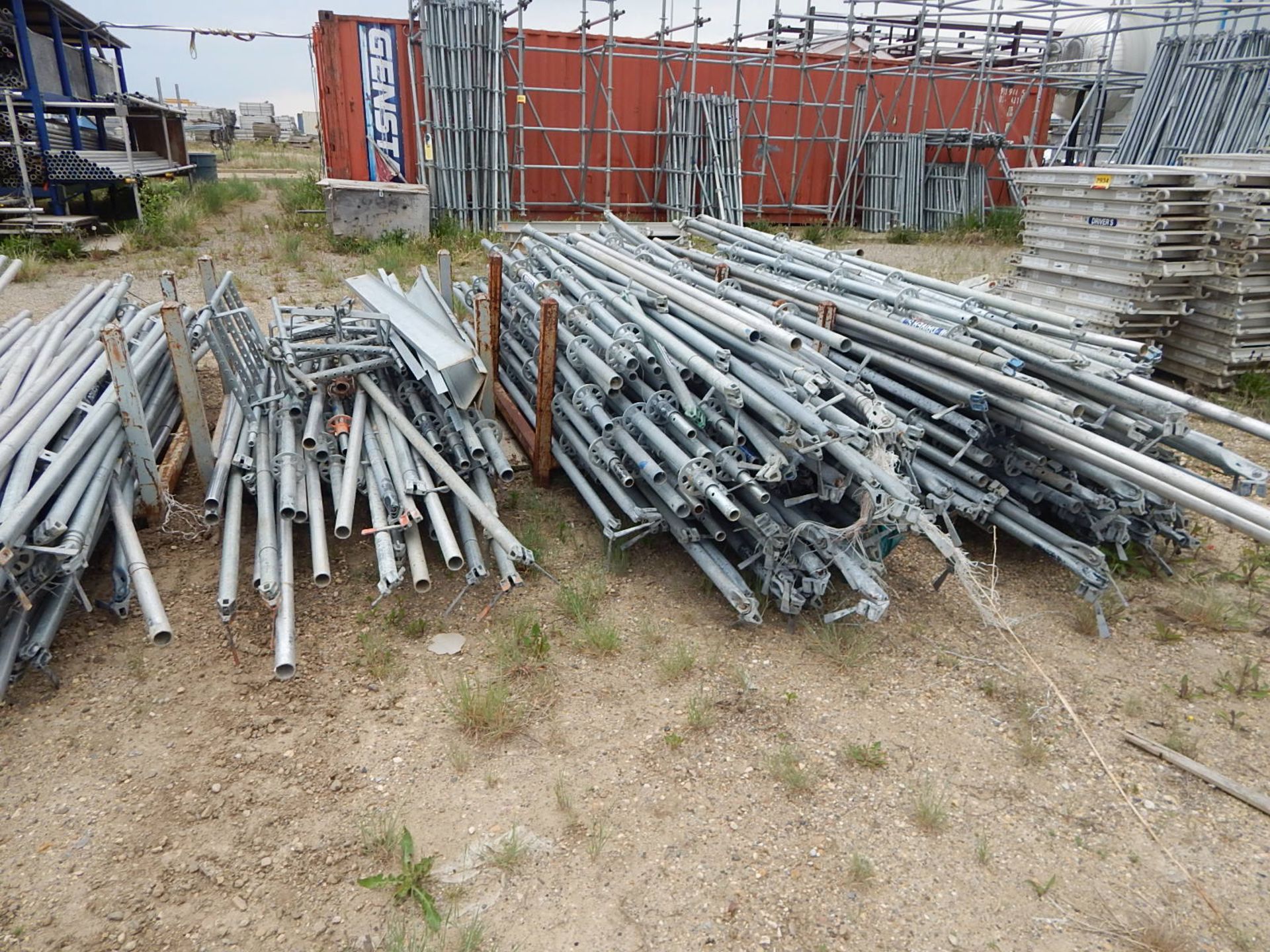 LOT/ SCAFFOLDING COMPONENTS INCLUDING RING-LOCK STANDARDS AND SCAFFOLDING TUBES - Image 4 of 4