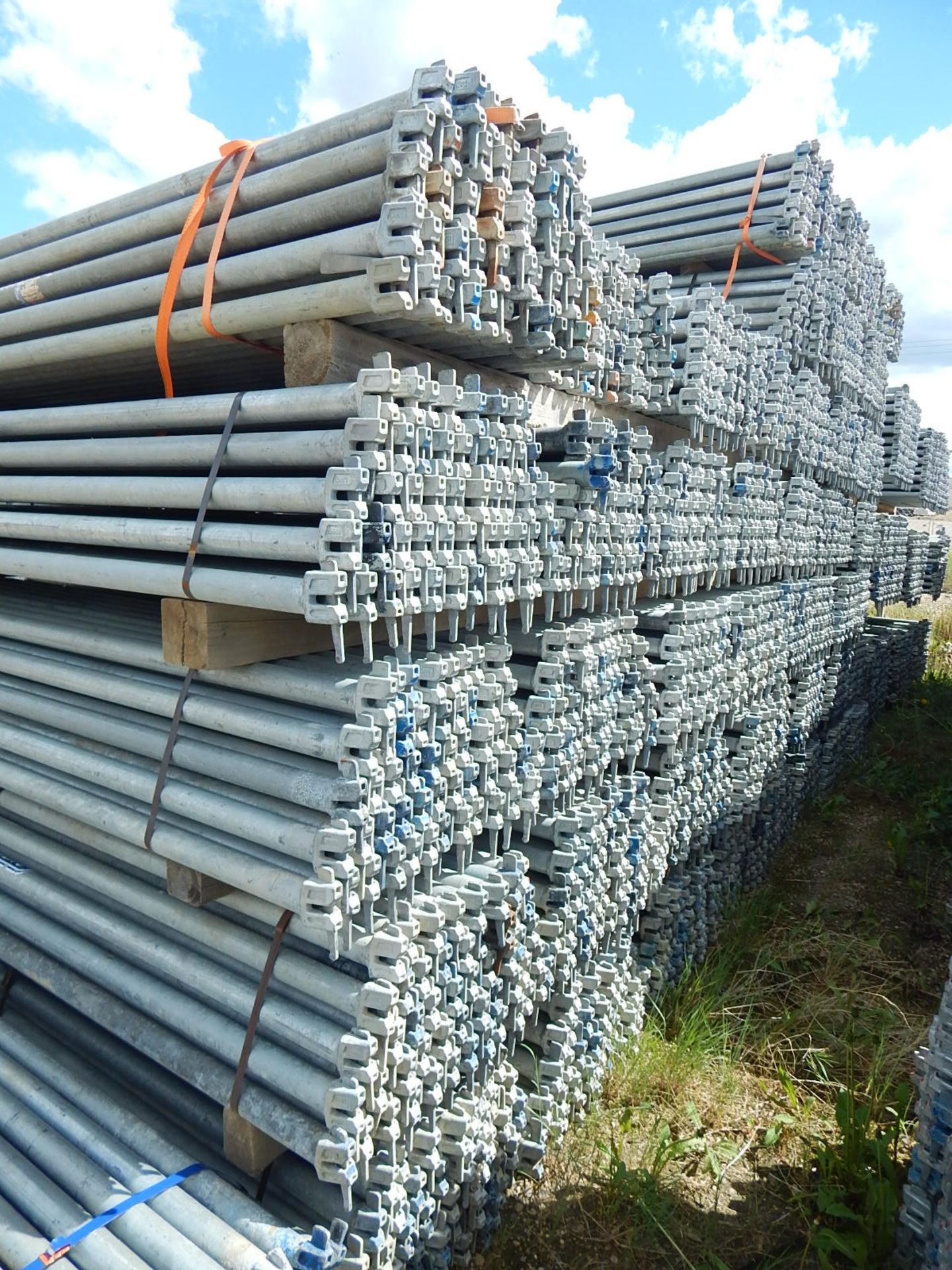 LOT/ 150 PIECES OF 82" SCAFFOLDING LEDGERS (CI) - Image 2 of 3