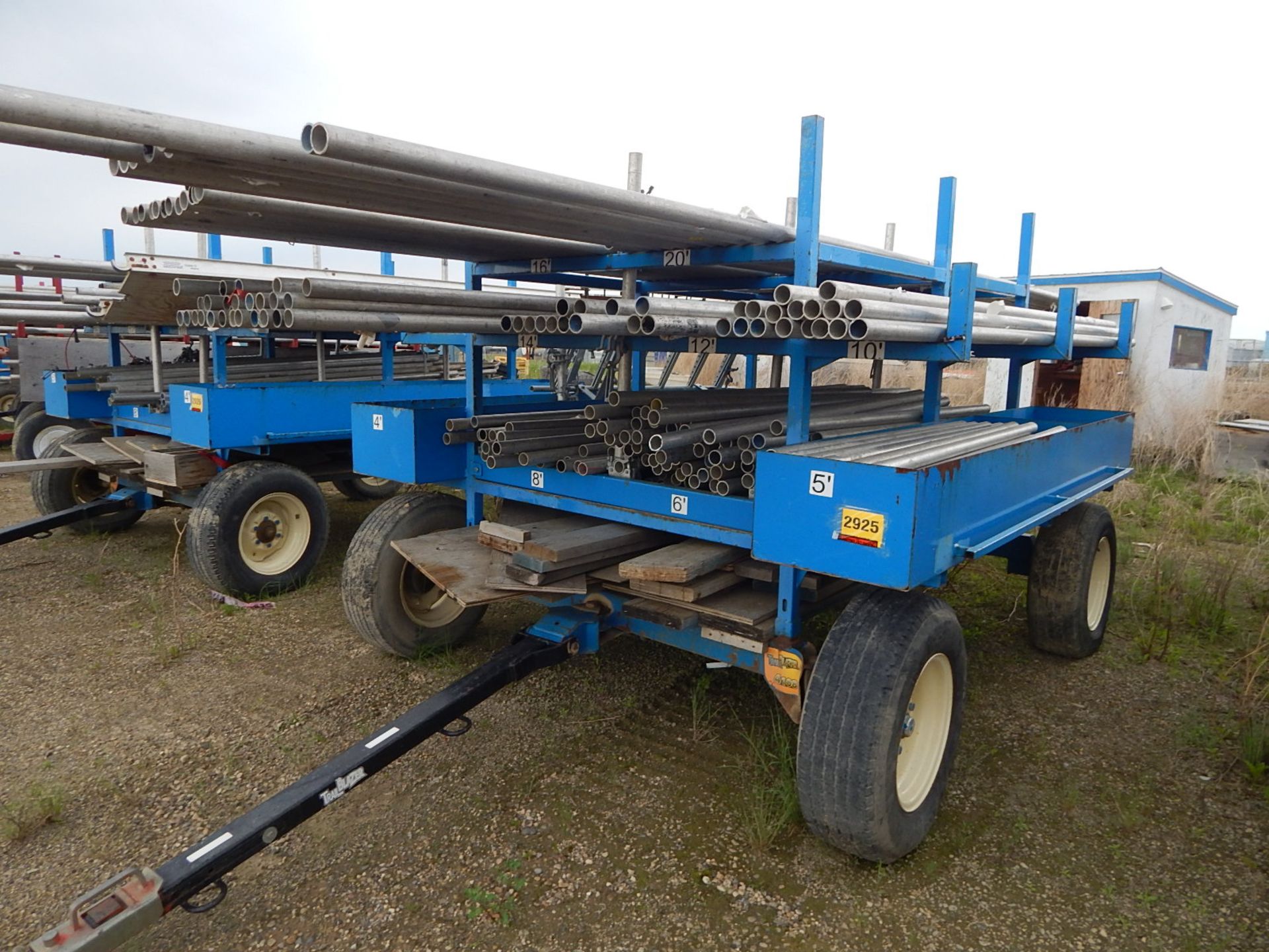 LOT/ SCAFFOLDING YARD TRAILER WITH CONTENTS