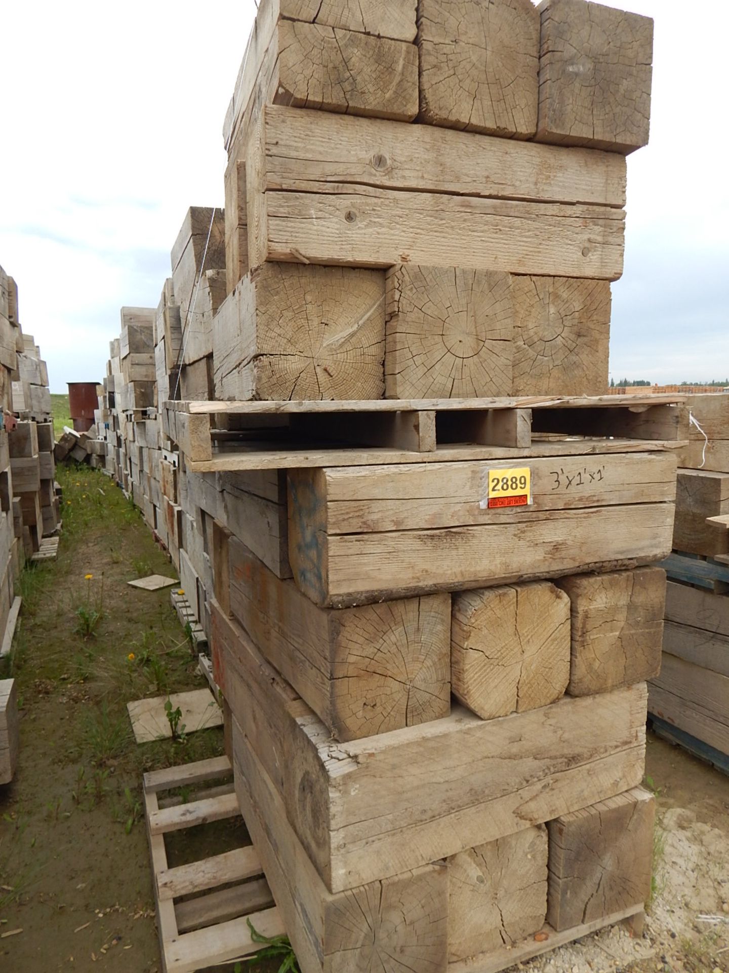 LOT/ 3'X1'X1' WOOD CRIBBING (CI)