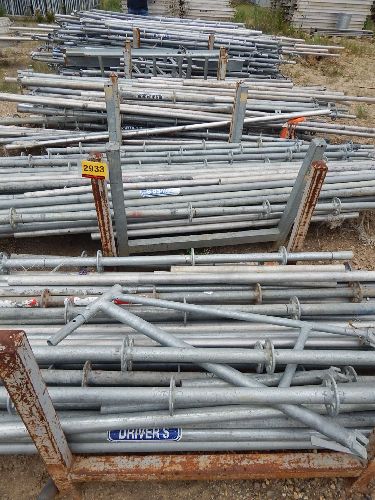 LOT/ SCAFFOLDING COMPONENTS INCLUDING RING-LOCK STANDARDS AND SCAFFOLDING TUBES